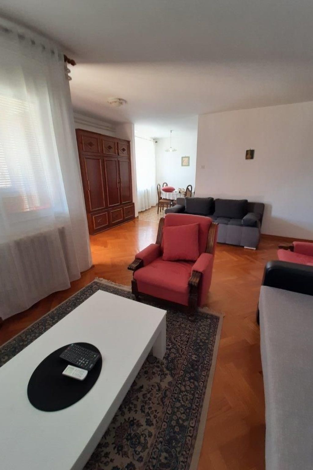 Helle und luftige Ferienwohnung in erster Reihe zum Meer, mit einem privaten Ba-Binnen