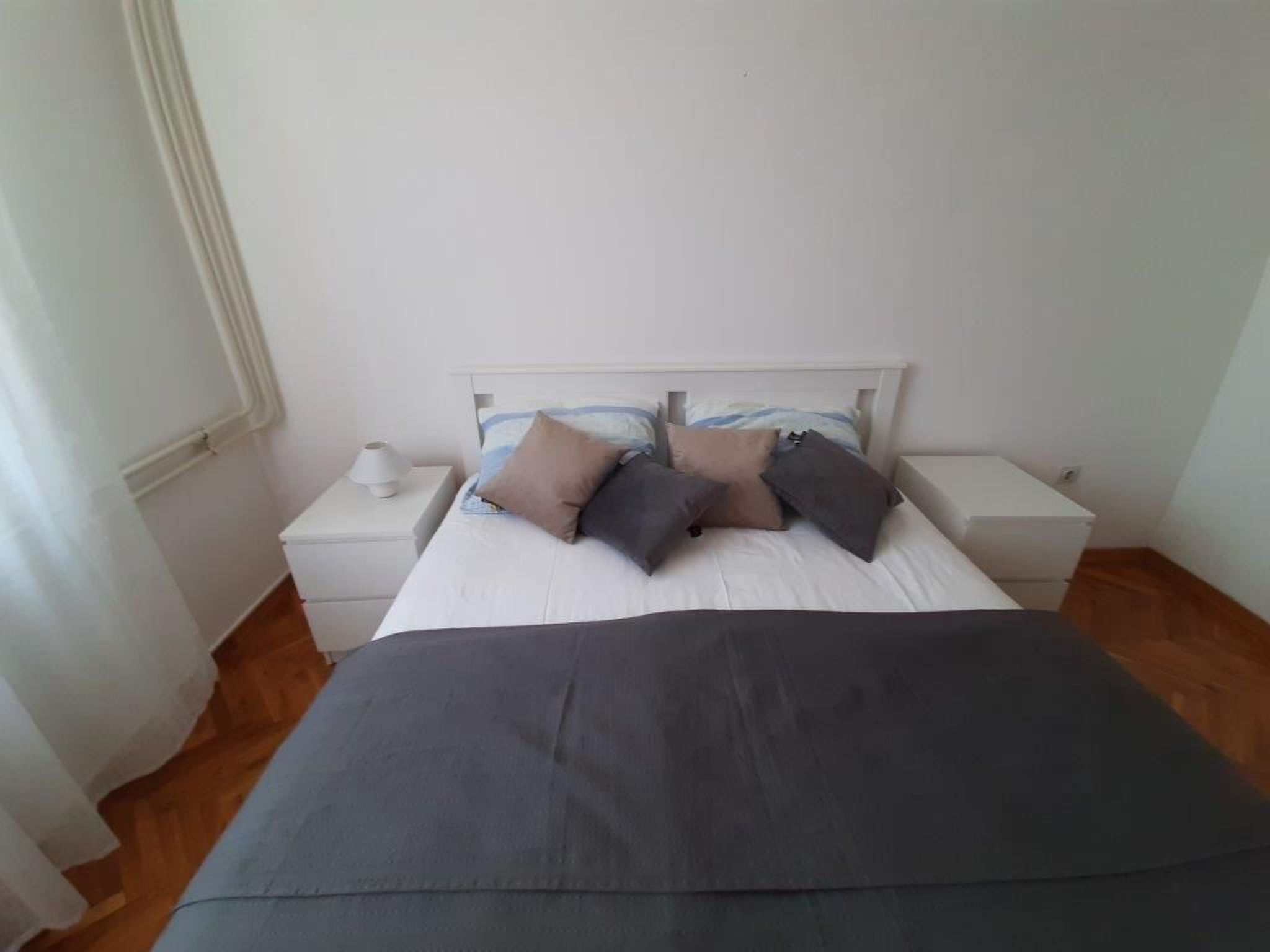 Helle und luftige Ferienwohnung in erster Reihe zum Meer, mit einem privaten Ba-Binnen