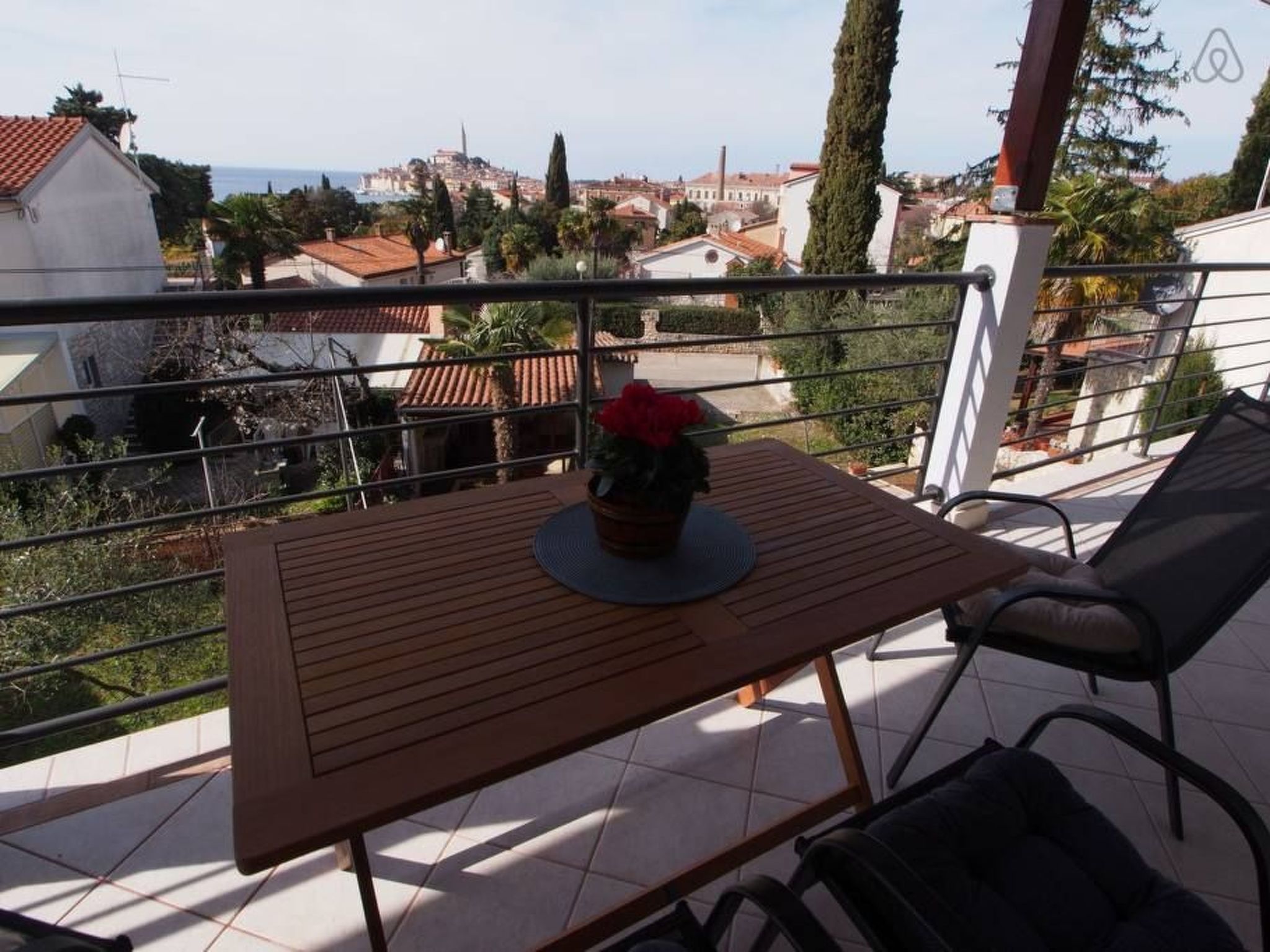 Photo of Komfortable Ferienwohnung mit Terrasse und Garten