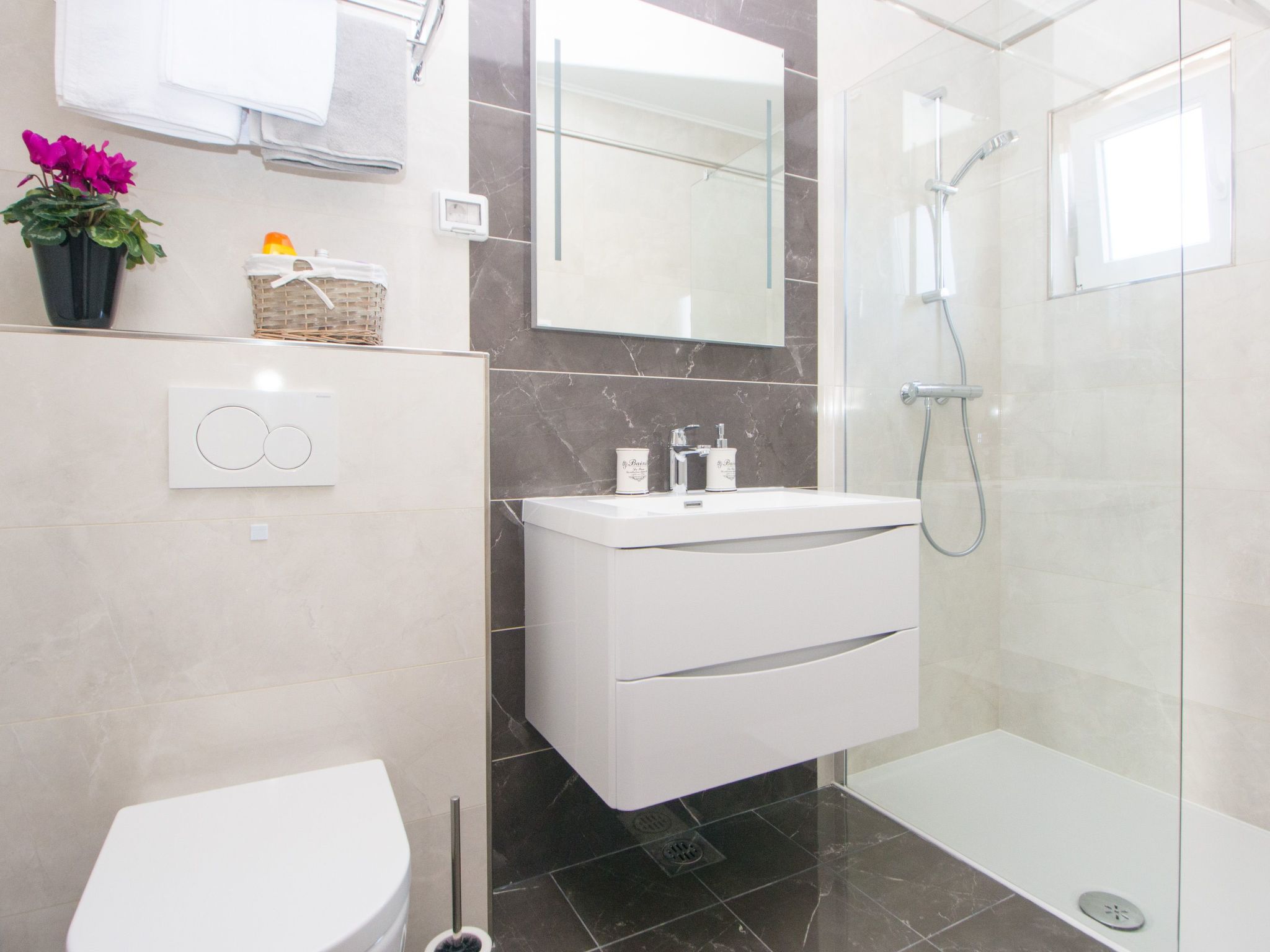 Photo of Komfortable Ferienwohnung mit Terrasse und Garten