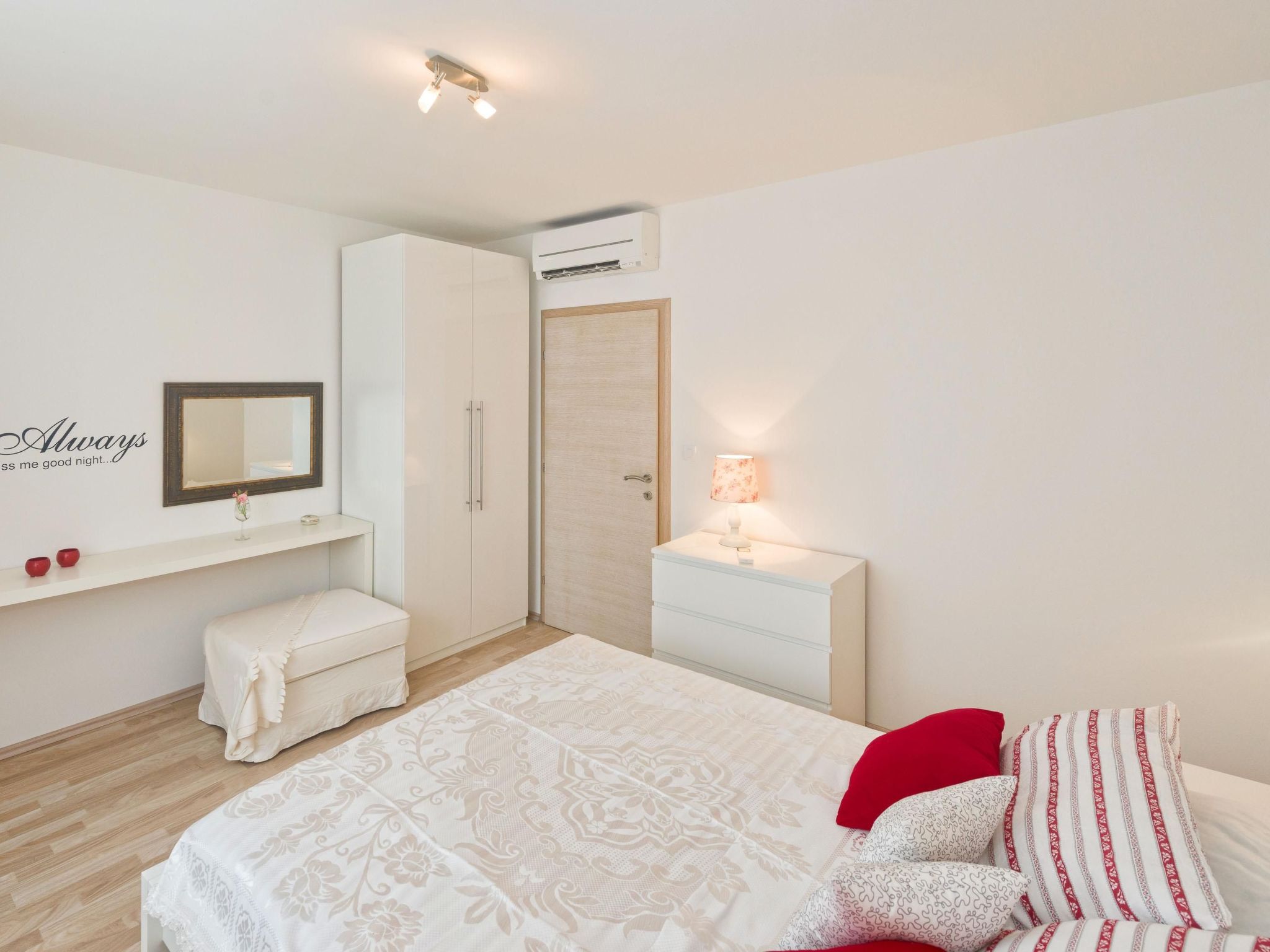 Villa "Pistine" mit Garten, Grill und Terrasse-Image-tags.info