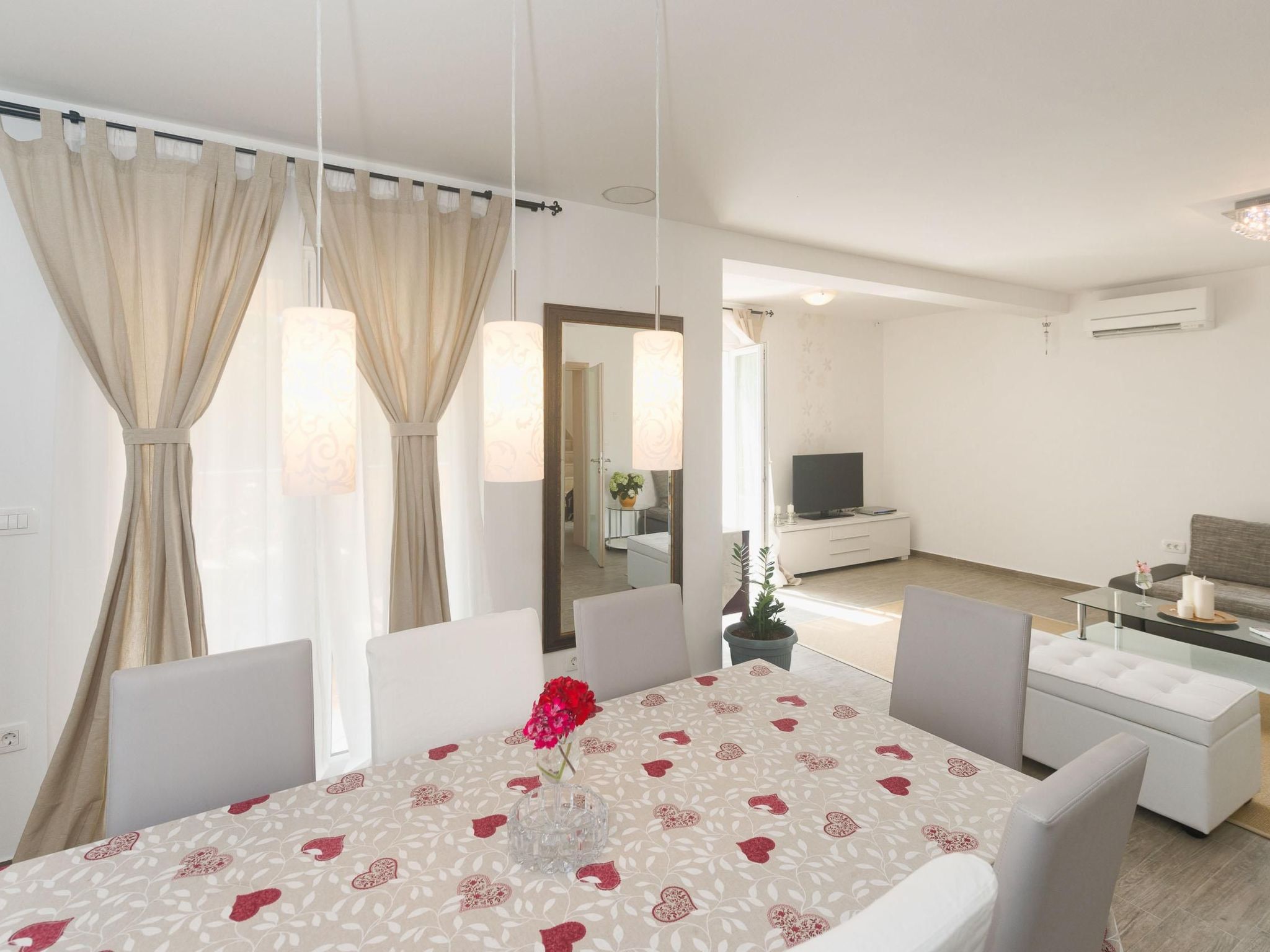 Villa "Pistine" mit Garten, Grill und Terrasse-Image-tags.info