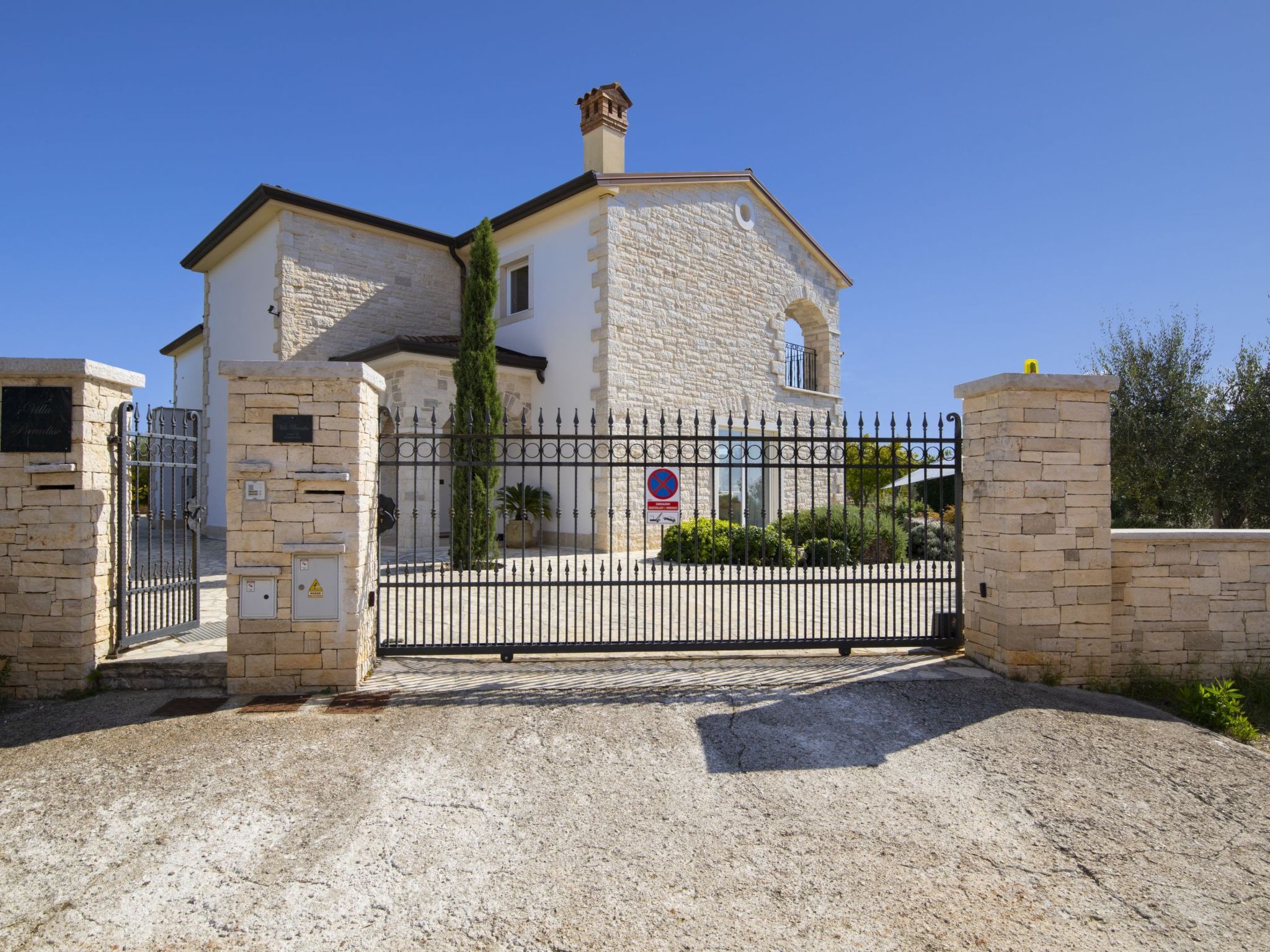 Villa Mason mit beheiztem Pool und Mini-Wellness-Image-tags.info