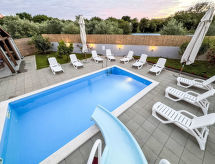 Villa Ana: Ruim vakantiehuis met privézwembad vlakbij zee in Rovinj - thumbnail 2