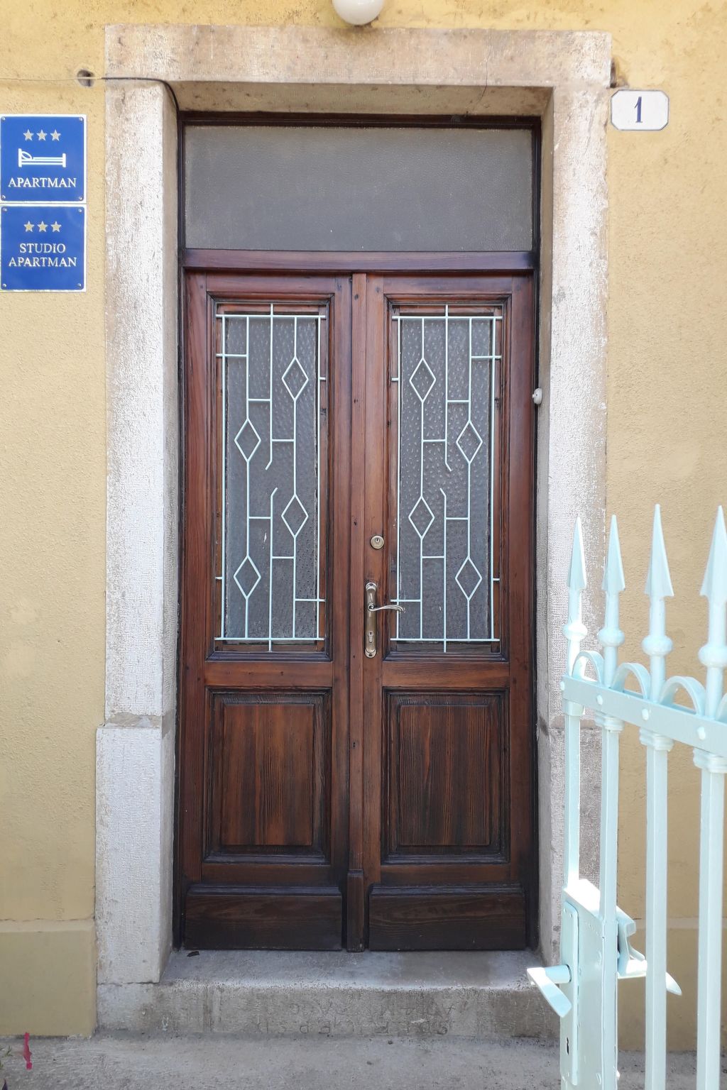 Appartement in Rovinj mit Terrasse und Garten-Buiten