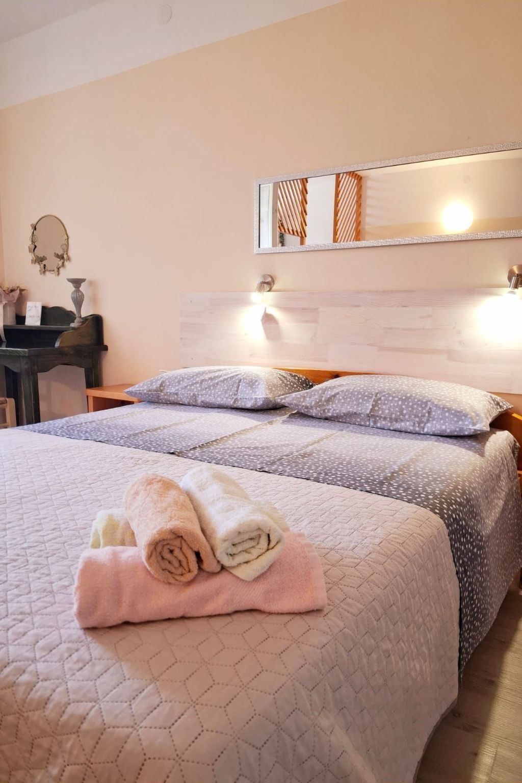 Photo of 'Kate' mit Balkon