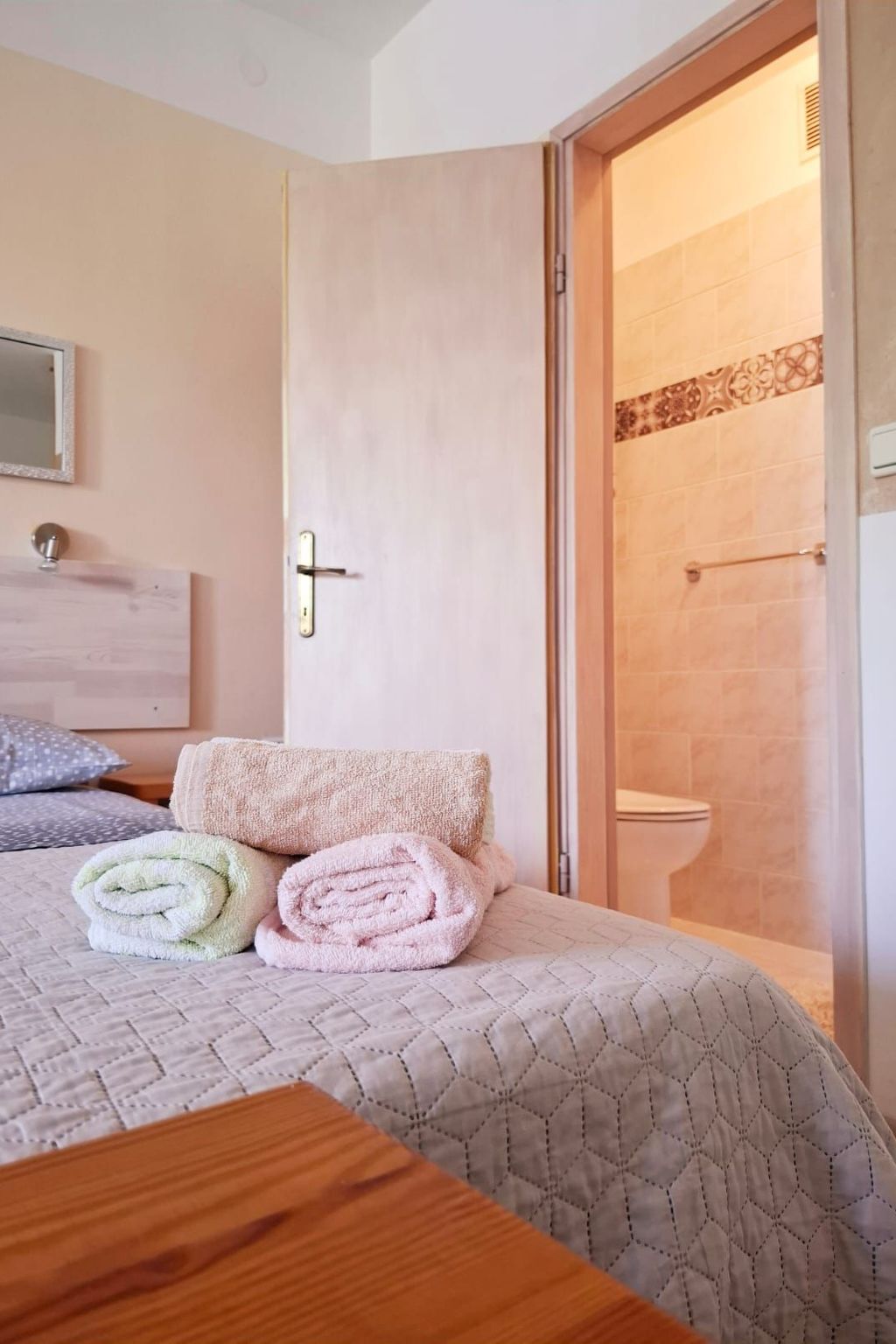 Photo of 'Kate' mit Balkon