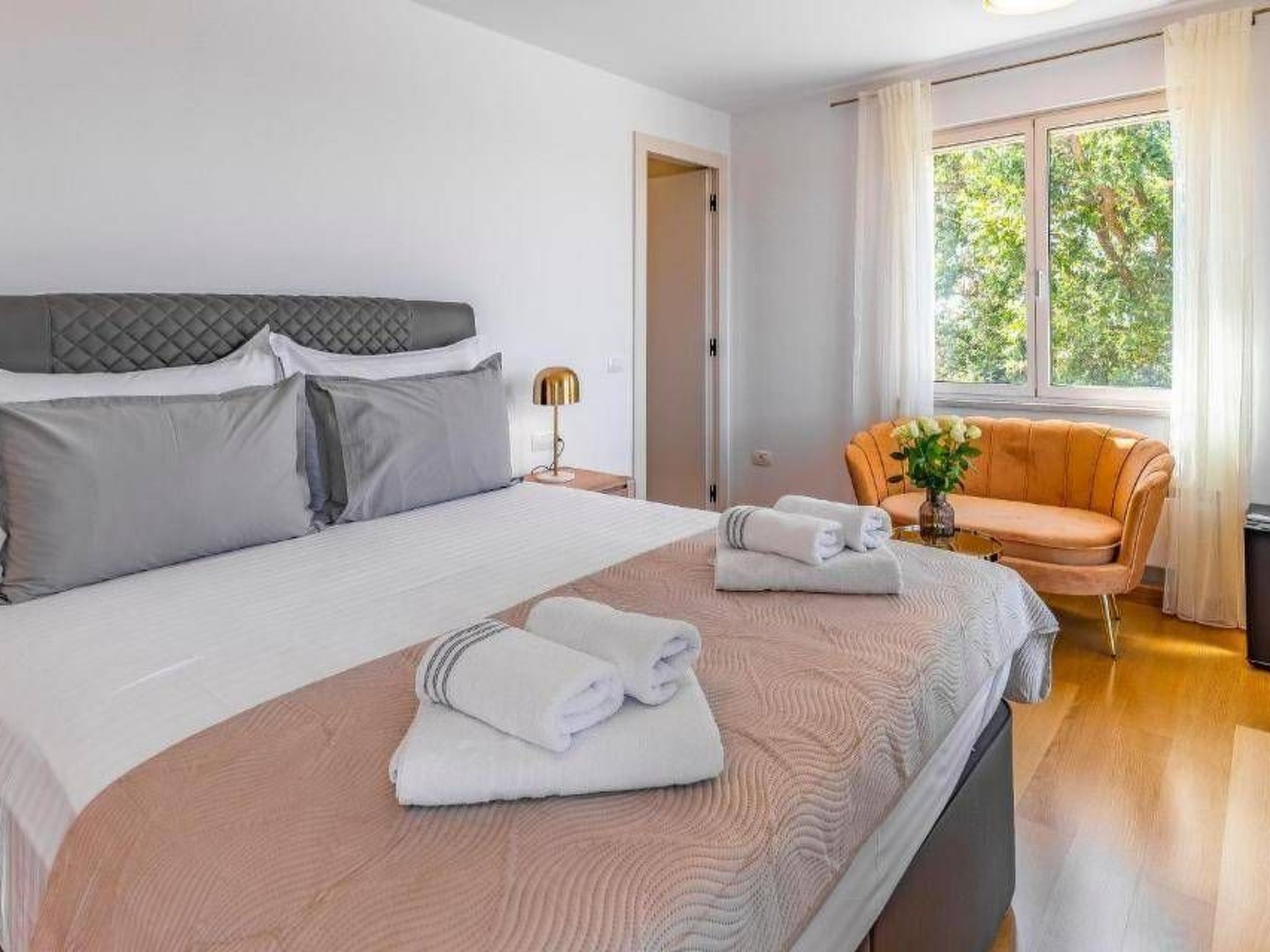 Photo of HR2500.806.1