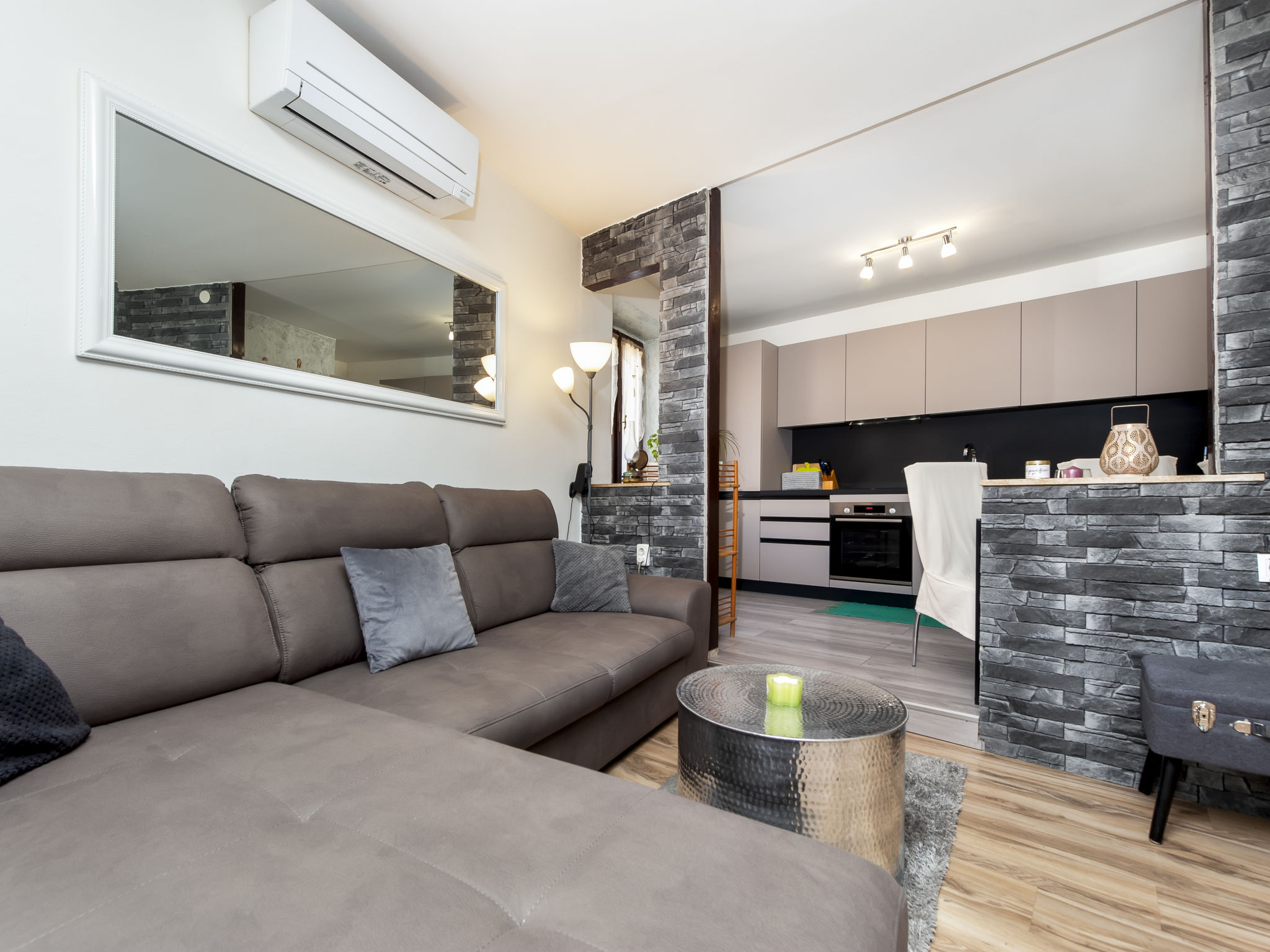 Photo of Apartment 1900