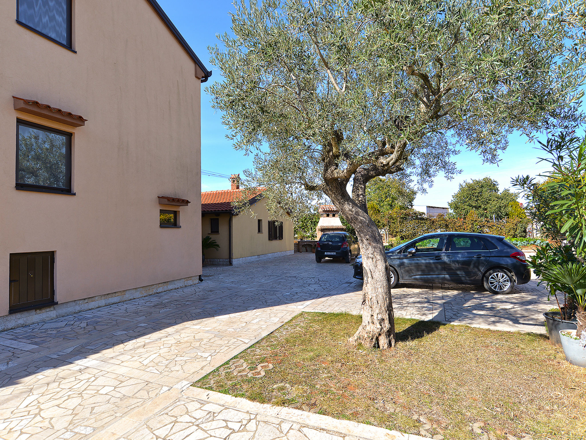 Photo of Apartment 379