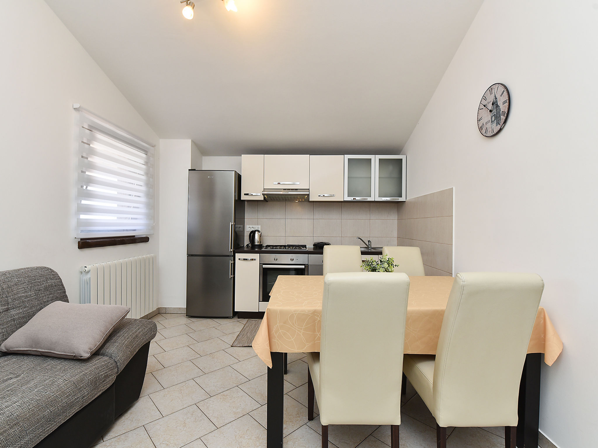 Apartment 2275