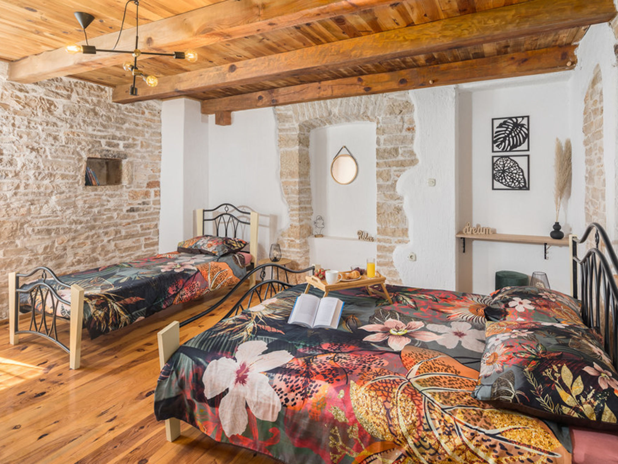 Courtyard Ivini-Inside