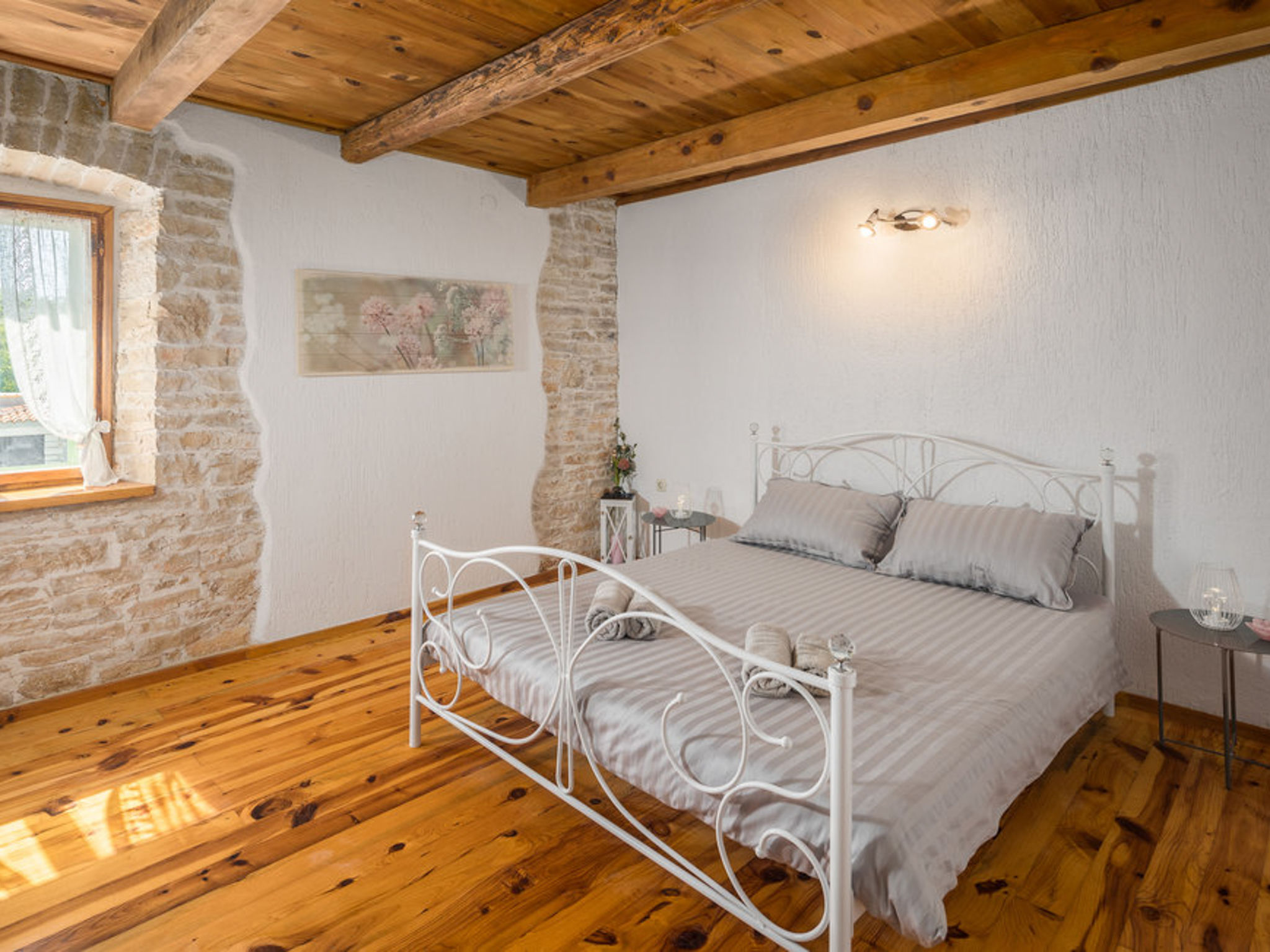 Courtyard Ivini-Inside