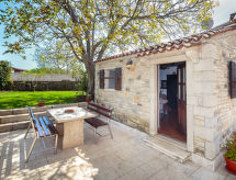 Knusse vrijstaande vakantiewoning voor 2 bij Rovinj met tuin en bbq - thumbnail 1