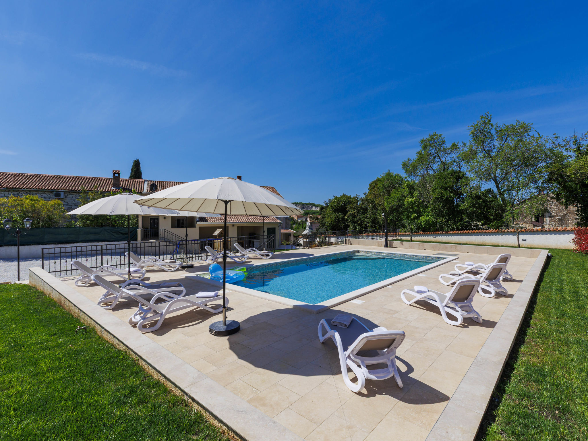 Zonovergoten villa met privézwembad nabij Rovinj voor 10 personen - foto 33
