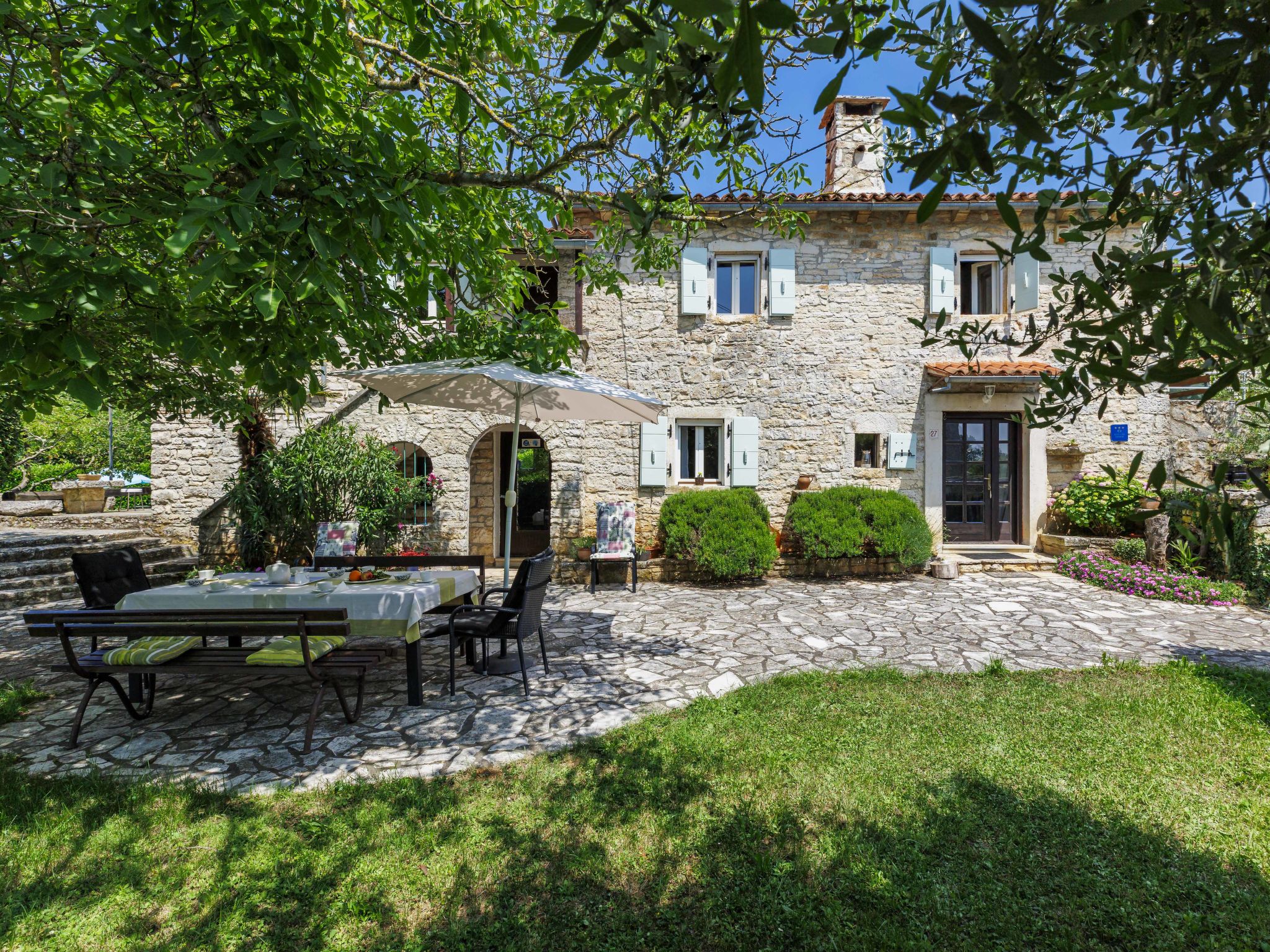 Village Family House Ranka-Buiten