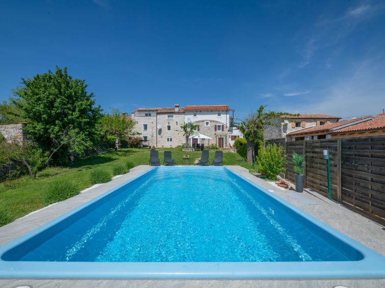 Typisch Istrisches Ferienhaus Mit Garten - Rovinj