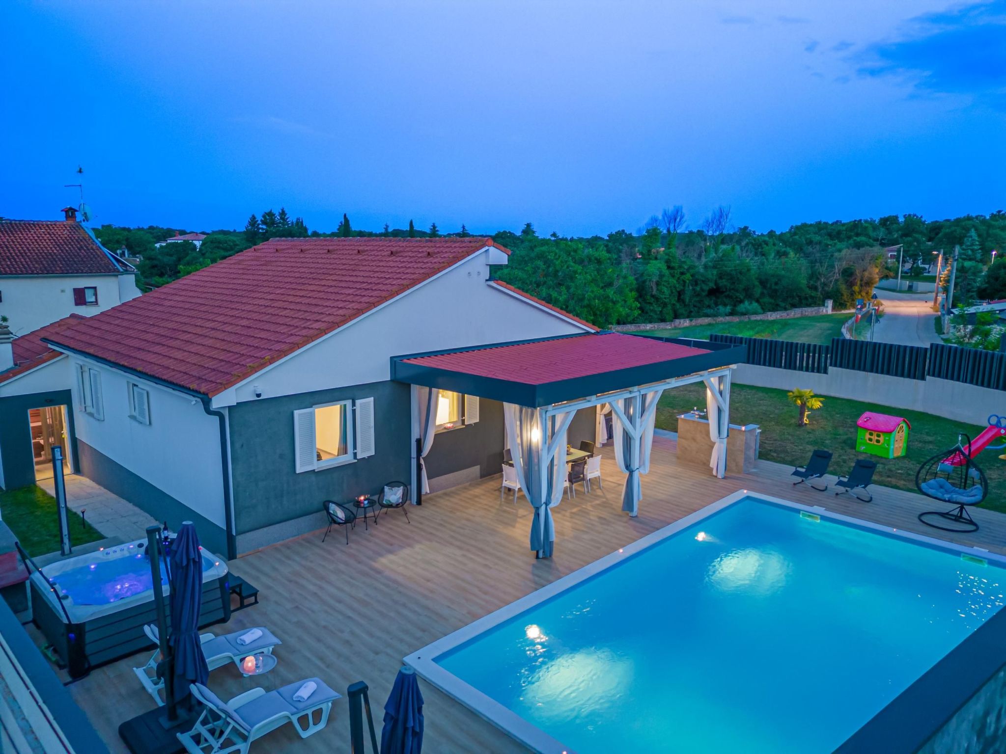 Schöne Villa Beauty für 6 Personen und 1 Kind-Binnen