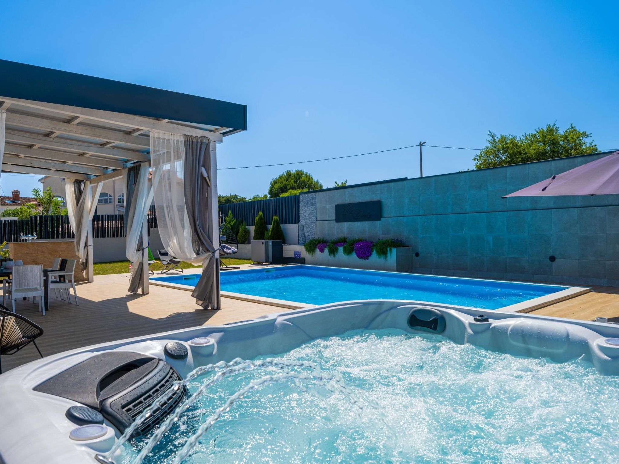 Schöne Villa Beauty für 6 Personen und 1 Kind-Binnen