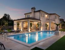 Villa Elena: Luxe vrijstaande villa met whirlpool en fitness nabij Rovinj - thumbnail 1