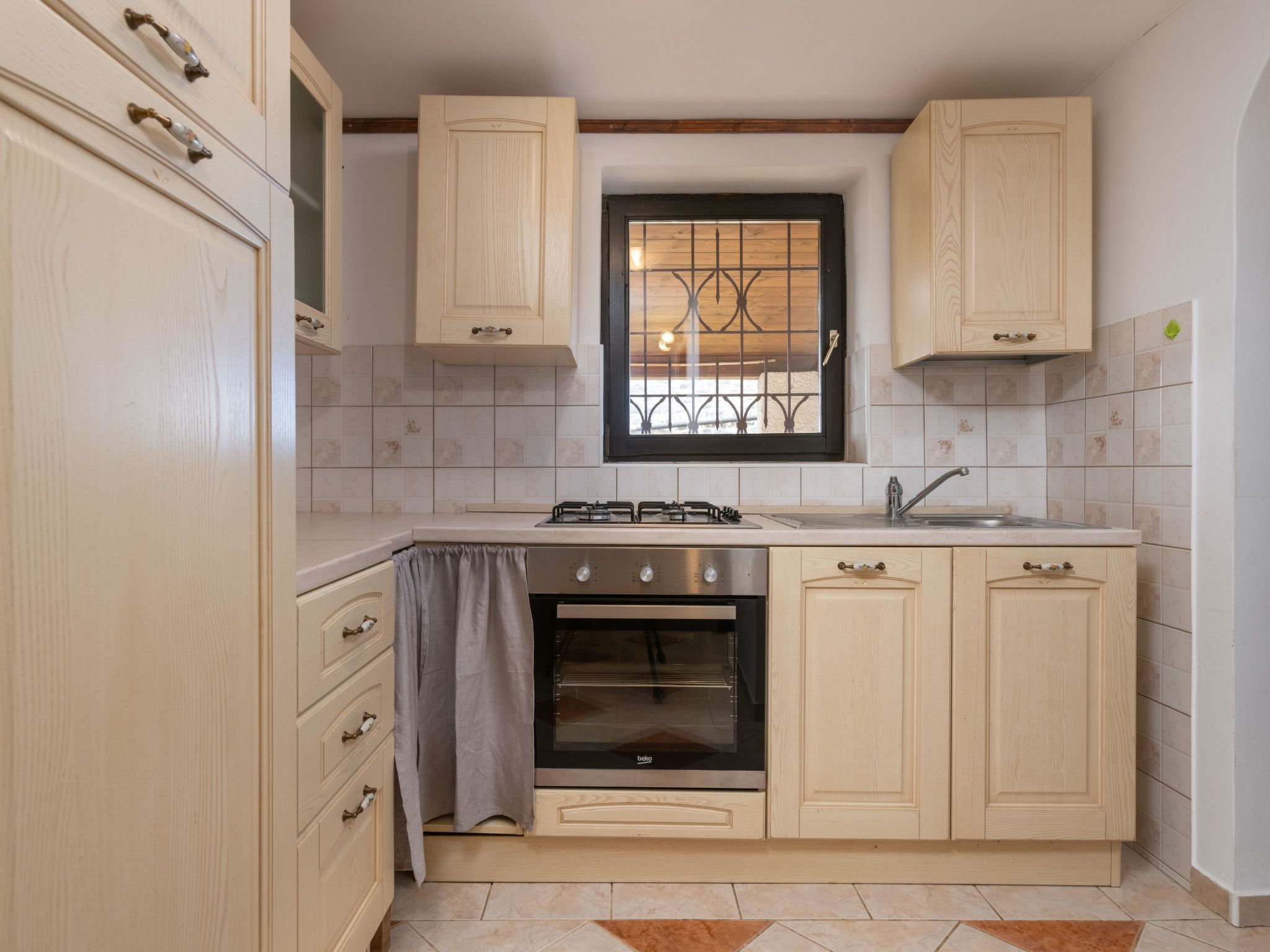 Studio apartment Larca