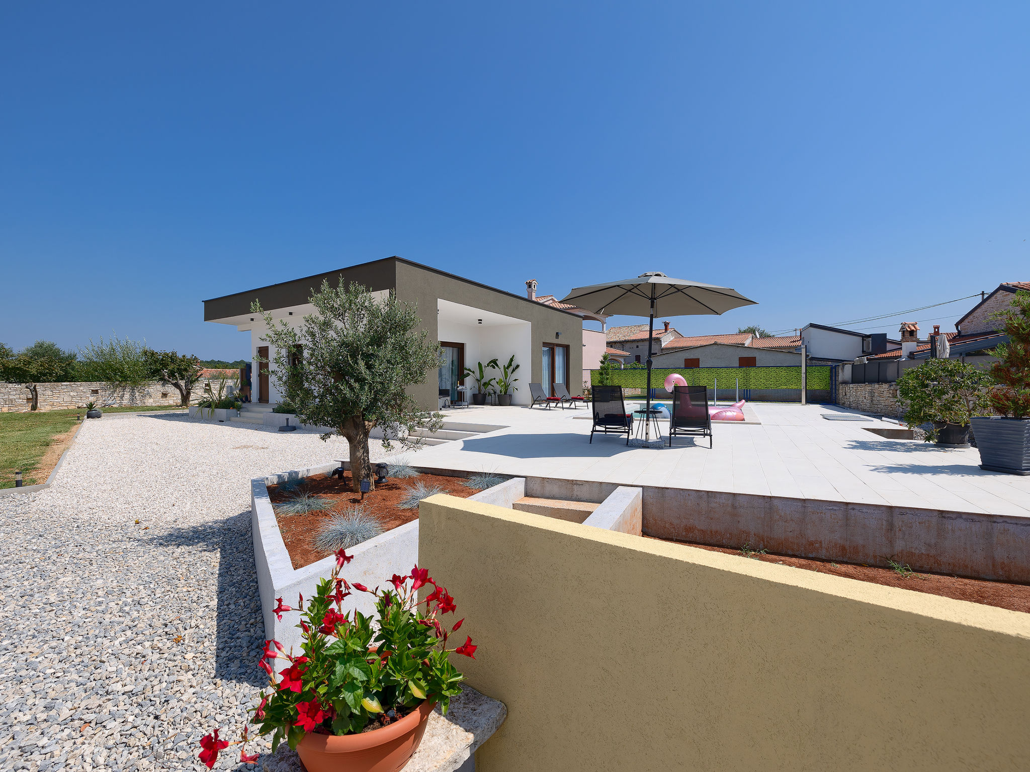 Photo of House Bronzin