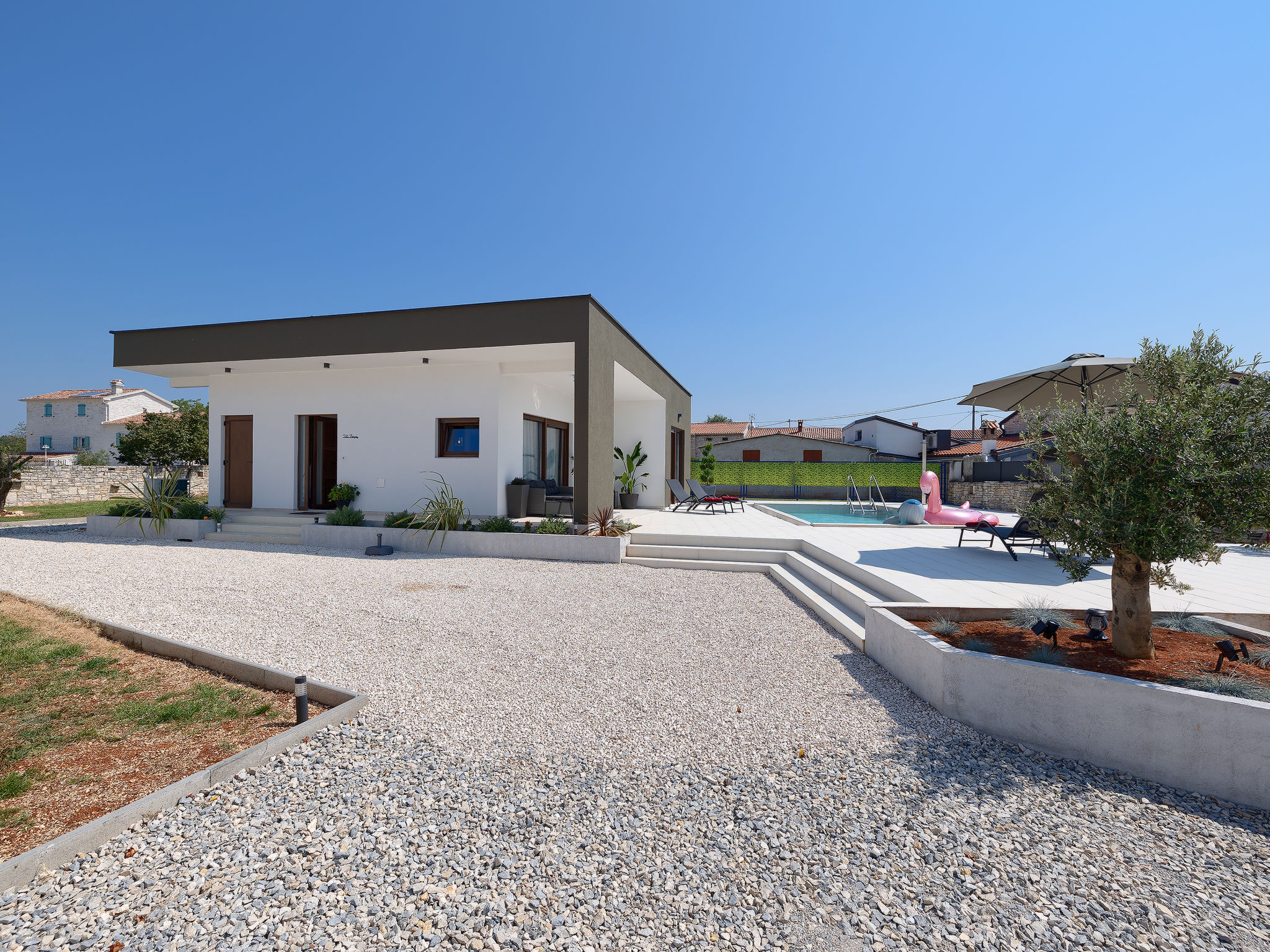 Photo of House Bronzin