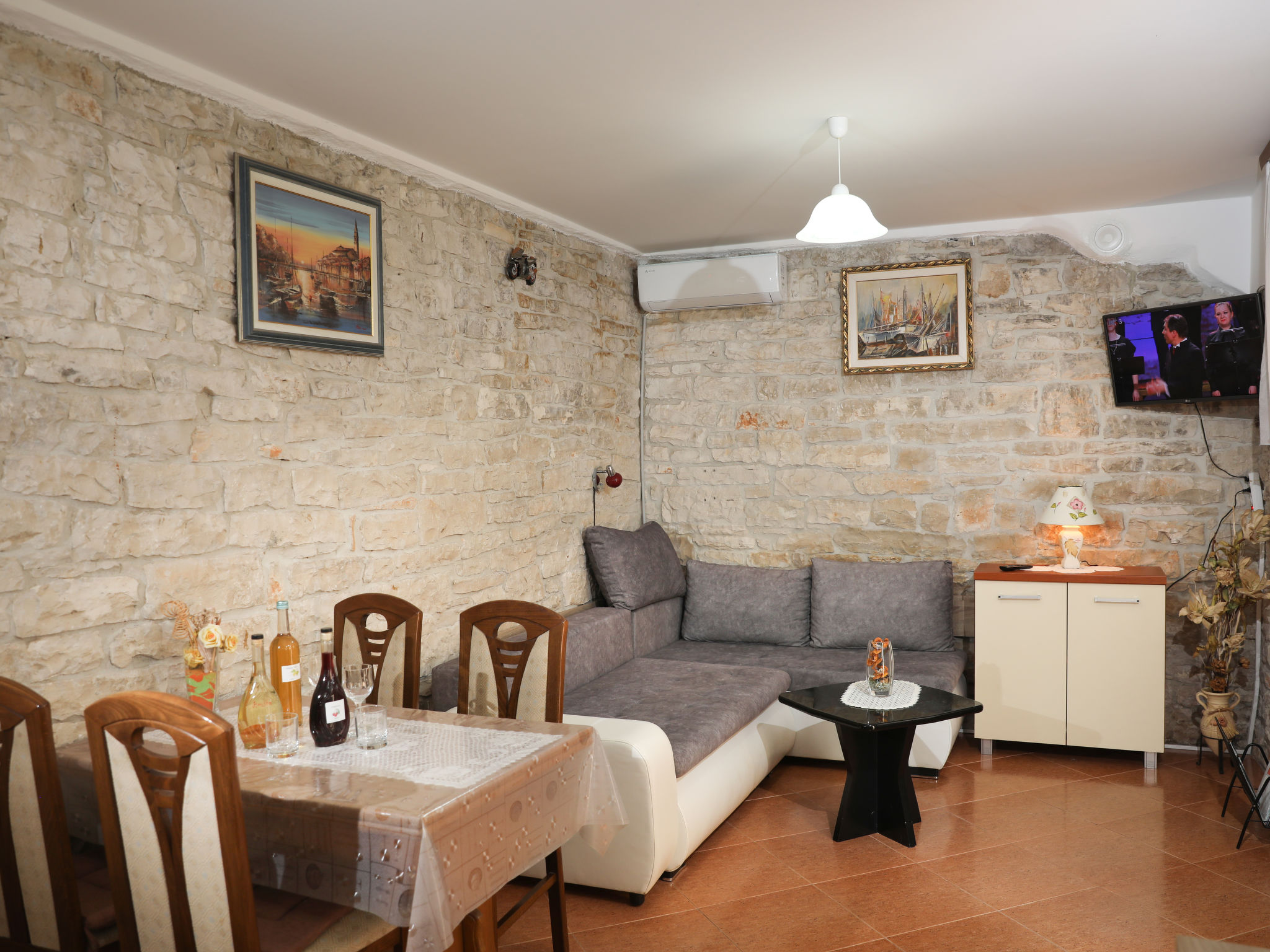 Photo of House Barat