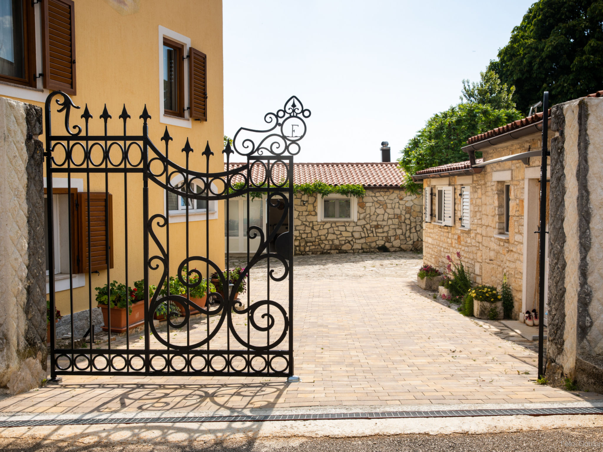 Photo of House Barat