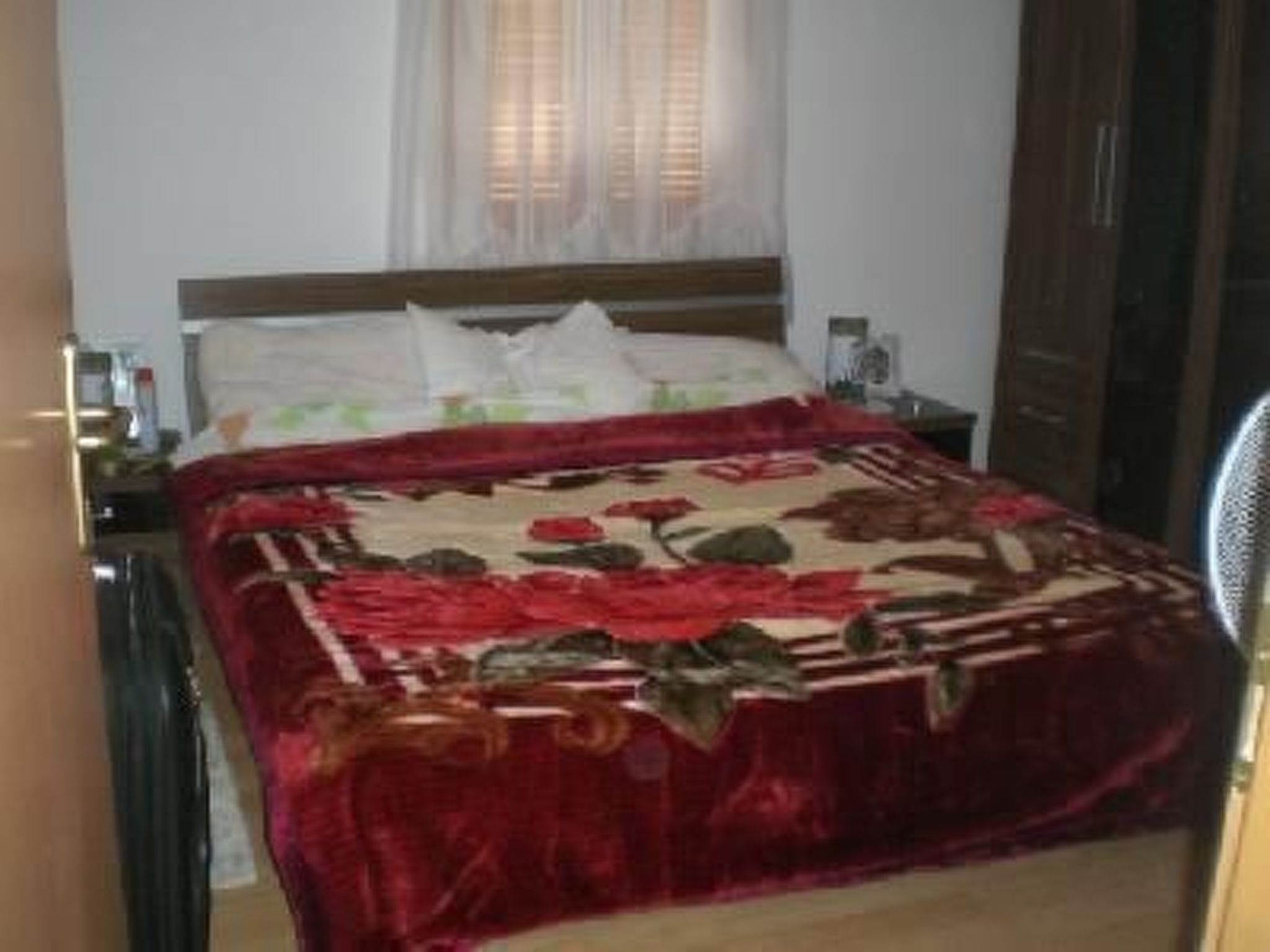 "Tutuila" mit Blick auf das Wasser-Dedans