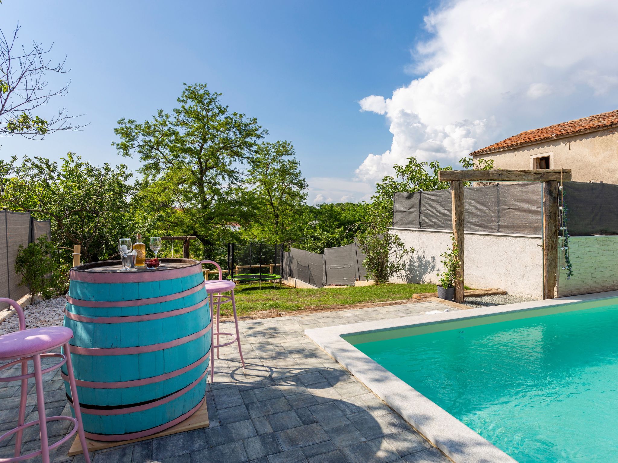 Schönes Ferienhaus in Modrusani mit Großem Garten-Drinnen