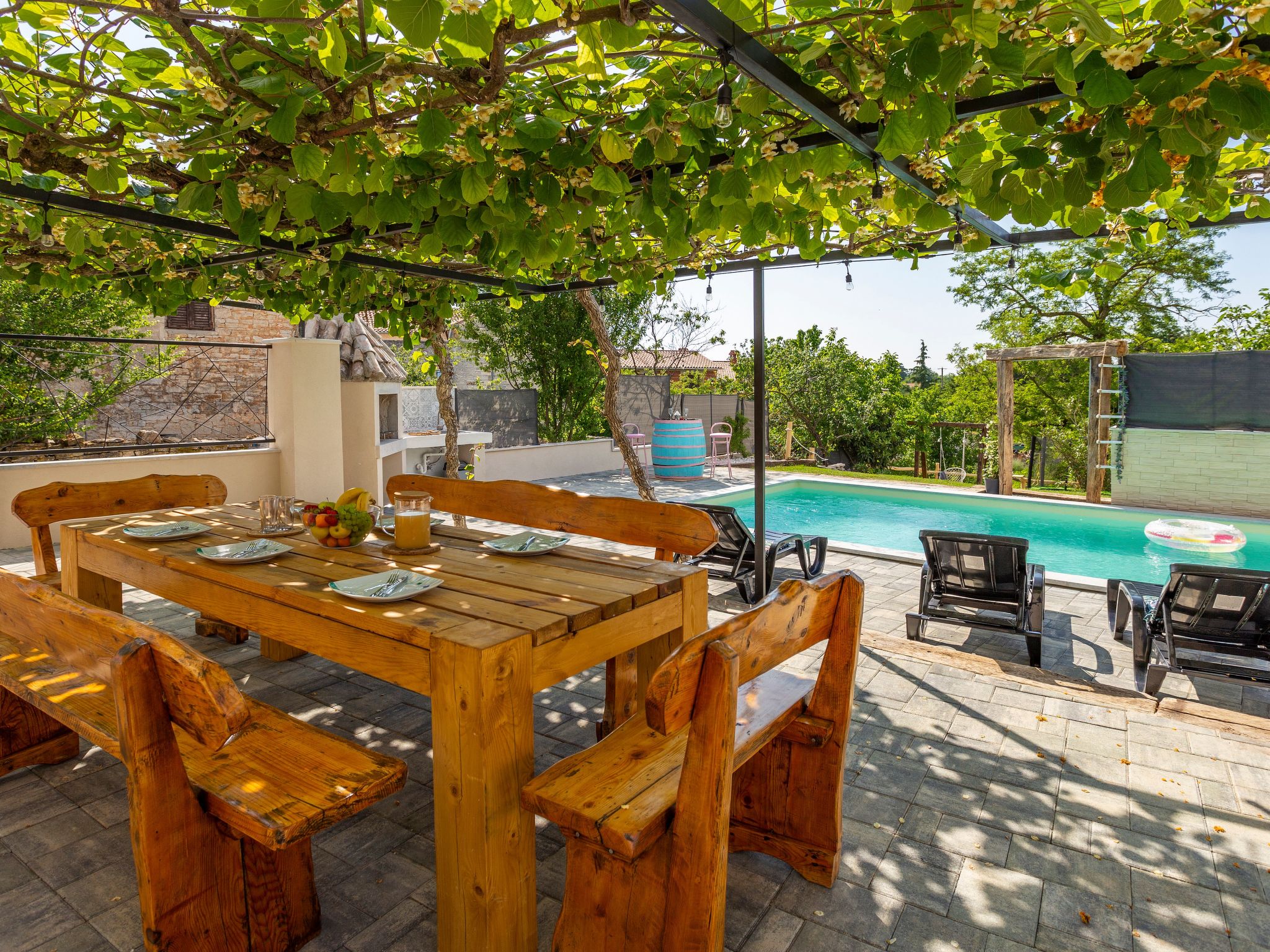 Schönes Ferienhaus in Modrusani mit Großem Garten-Drinnen