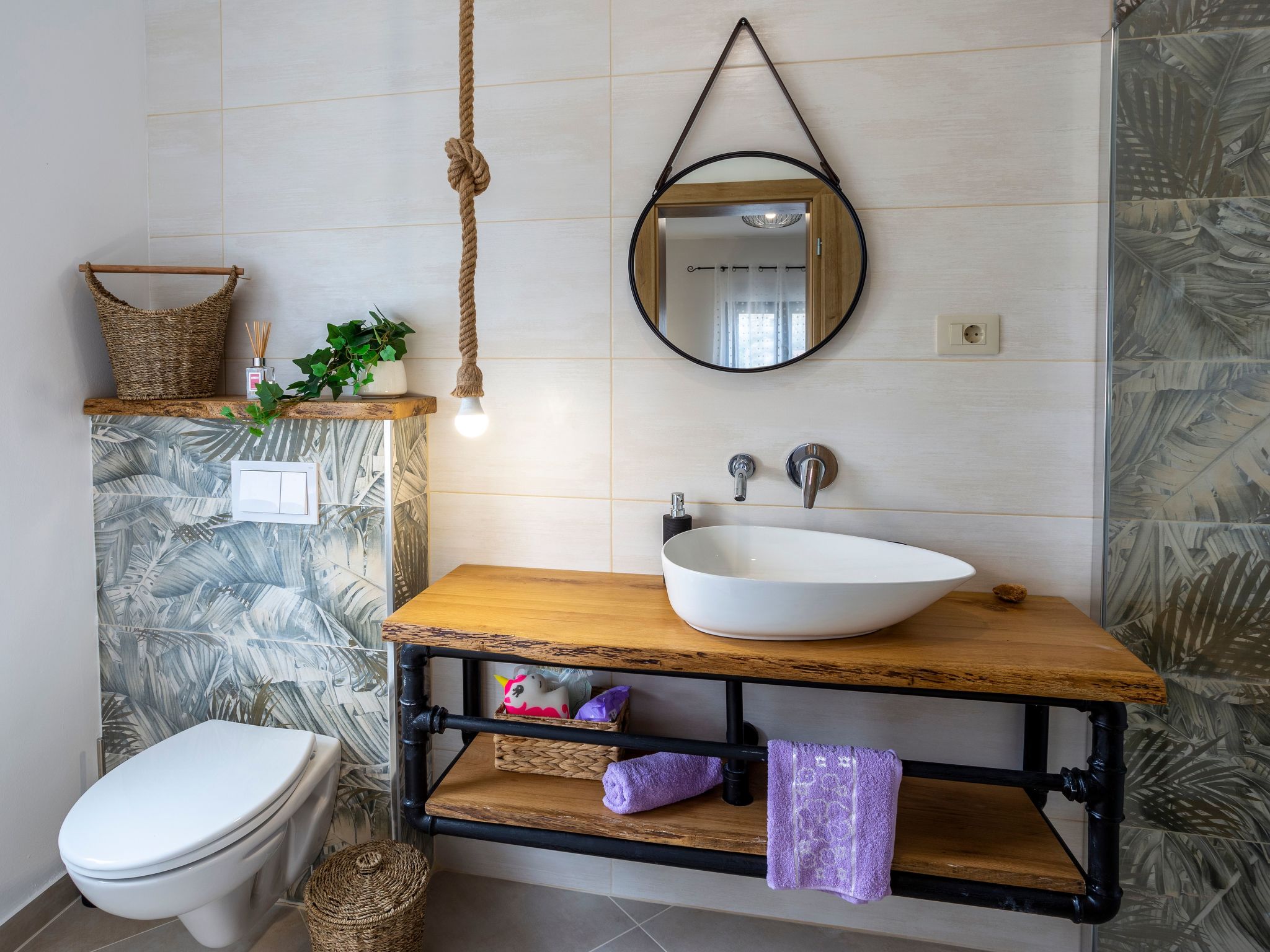 Schönes Ferienhaus in Modrusani mit Großem Garten-Drinnen