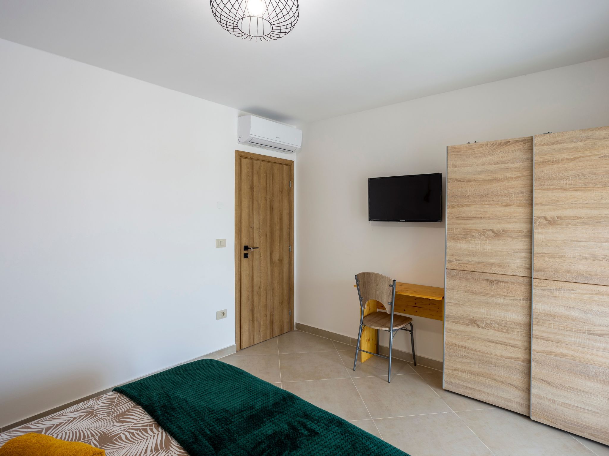 Schönes Ferienhaus in Modrusani mit Großem Garten