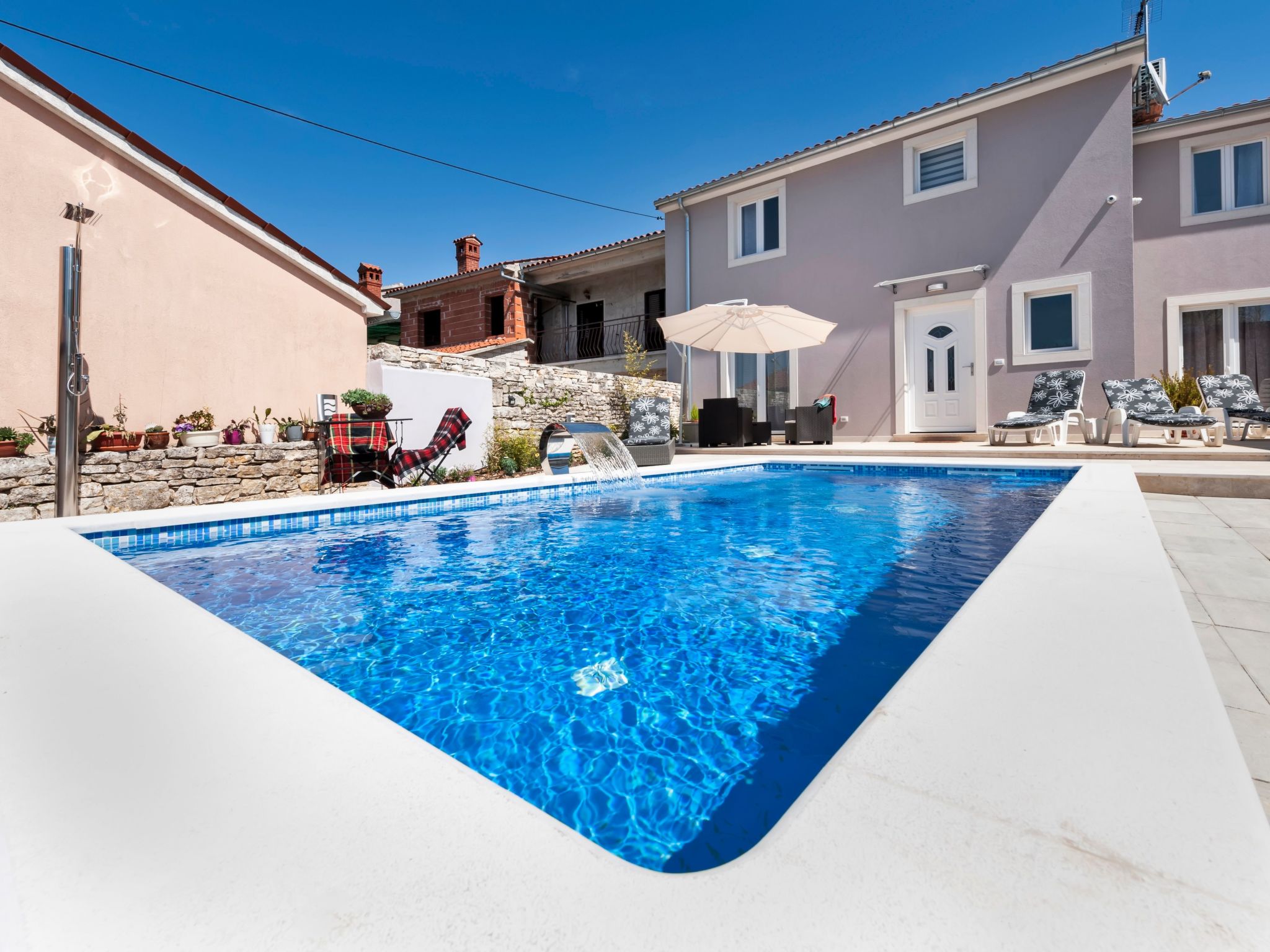 Neues Ferienhaus Nina in der Nähe von Rovinj-Drinnen