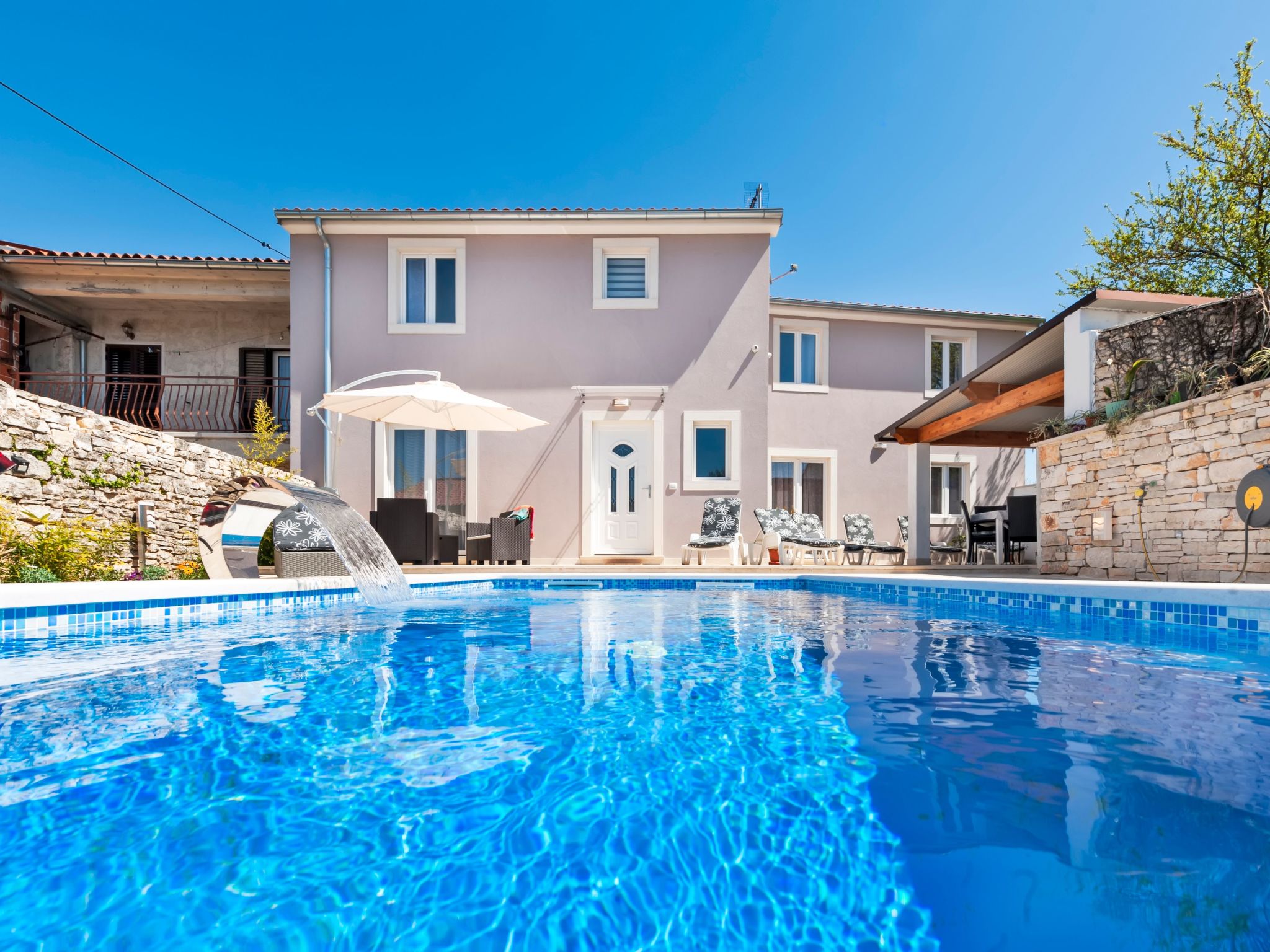 Neues Ferienhaus Nina in der Nähe von Rovinj-Drinnen