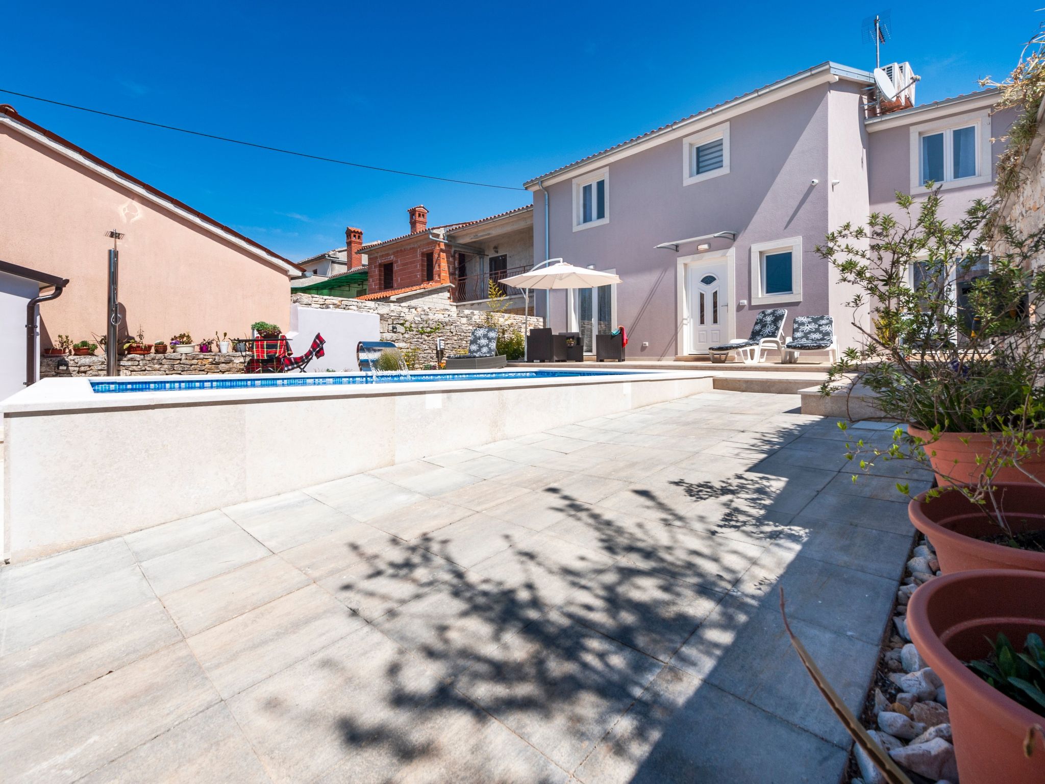 Neues Ferienhaus Nina in der Nähe von Rovinj-Drinnen