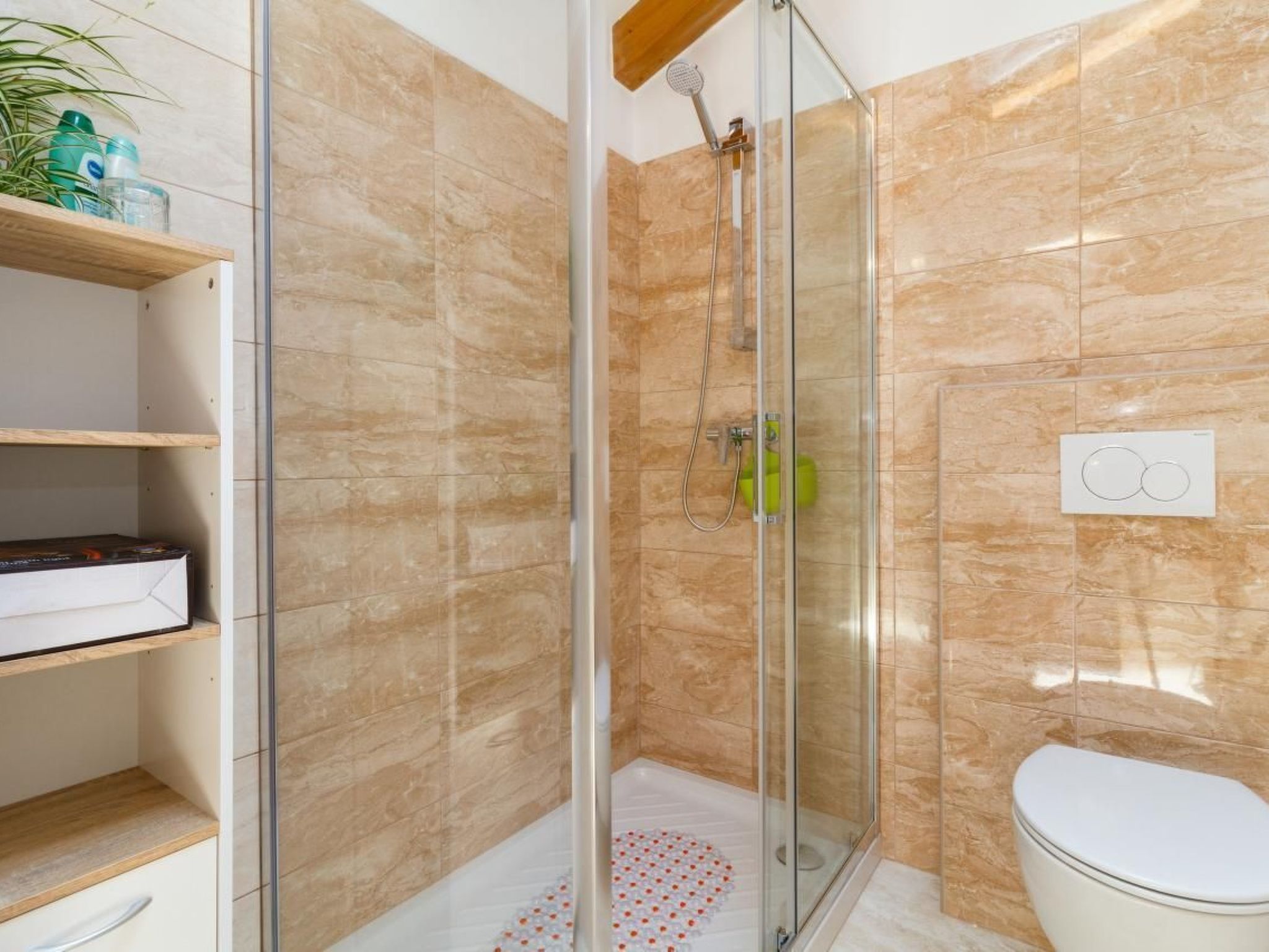 Neues Ferienhaus Nina in der Nähe von Rovinj-Drinnen