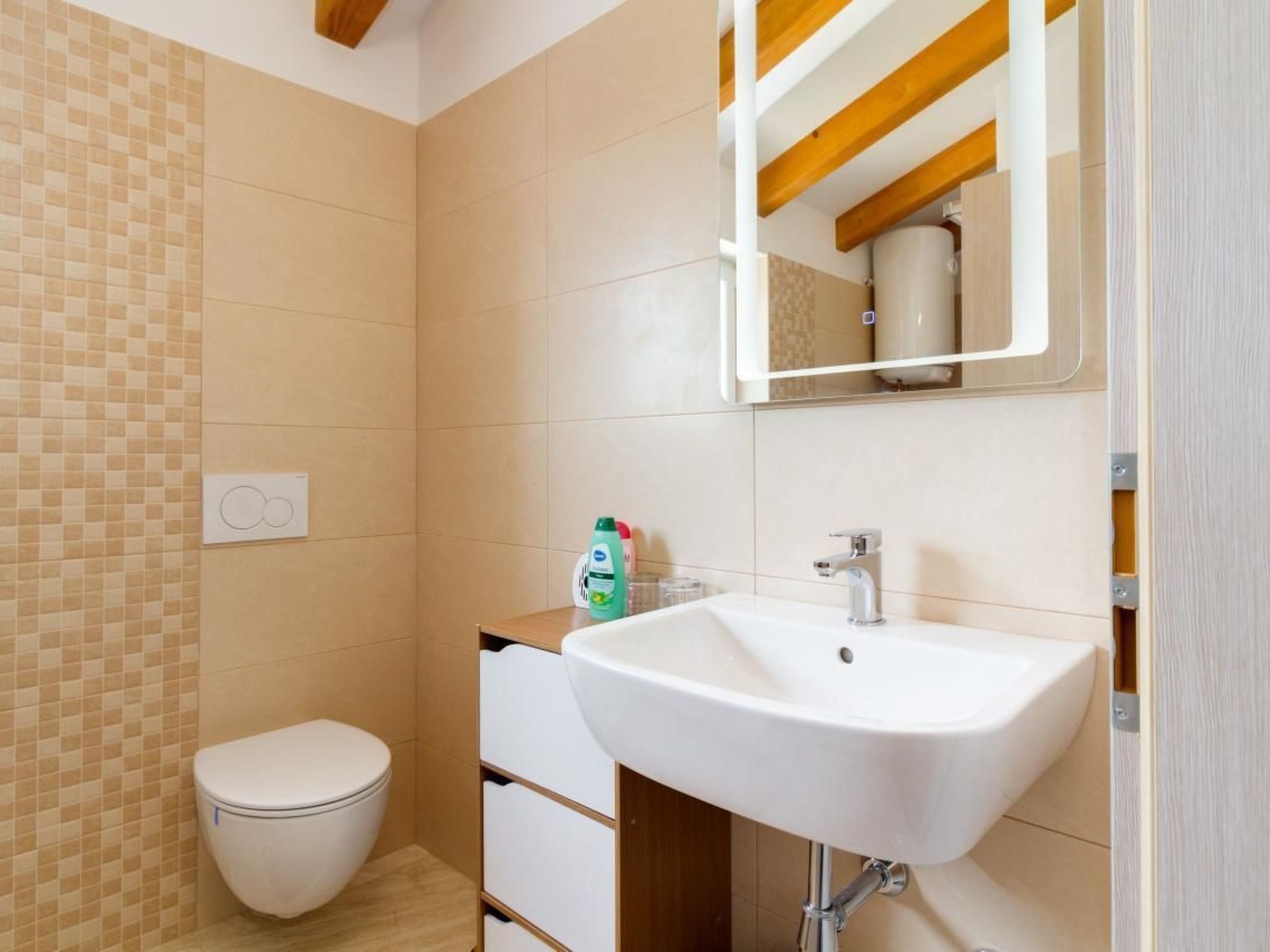 Neues Ferienhaus Nina in der Nähe von Rovinj-Drinnen