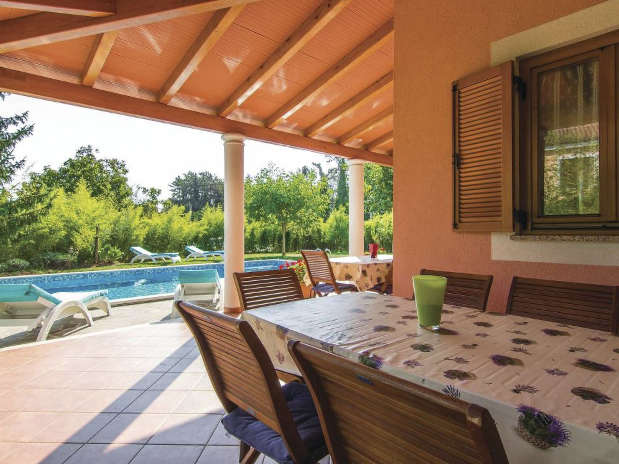 Haus Valmonida-Binnen