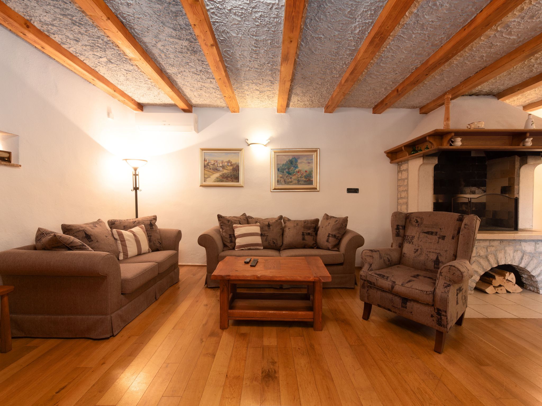 In Krculi mit Privatem Pool-Binnen