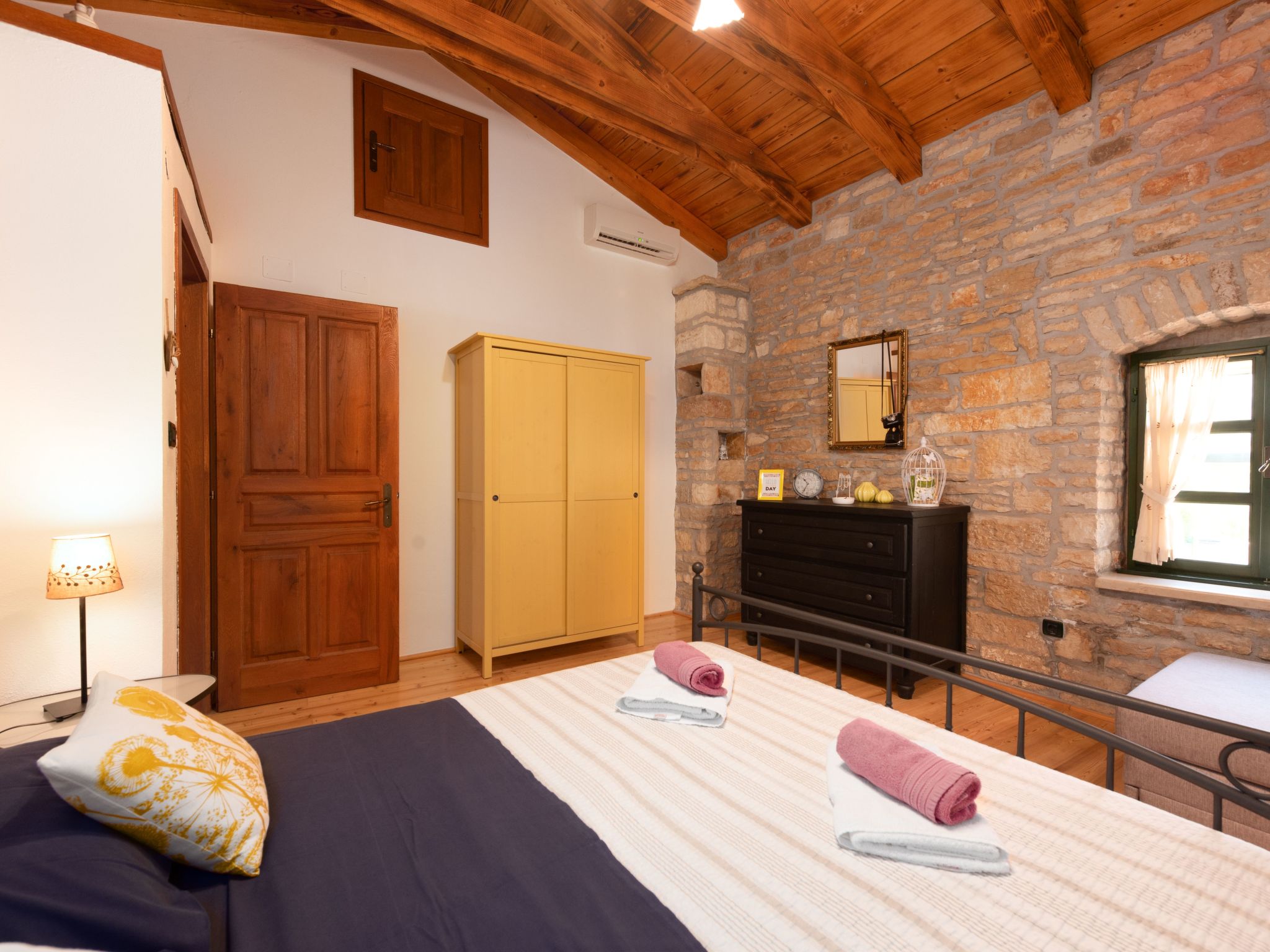 In Krculi mit Privatem Pool-Binnen