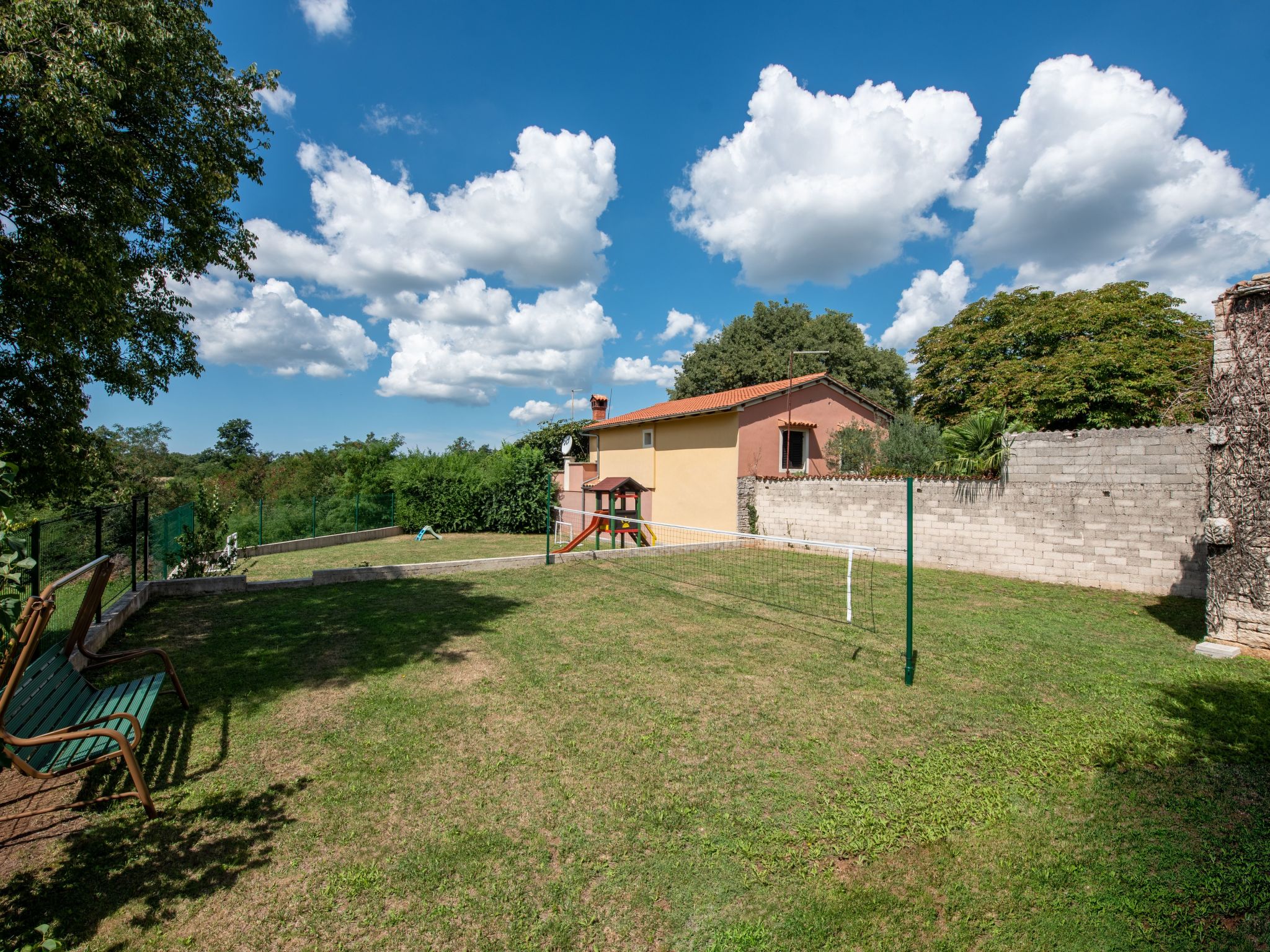In Krculi mit Privatem Pool-Binnen