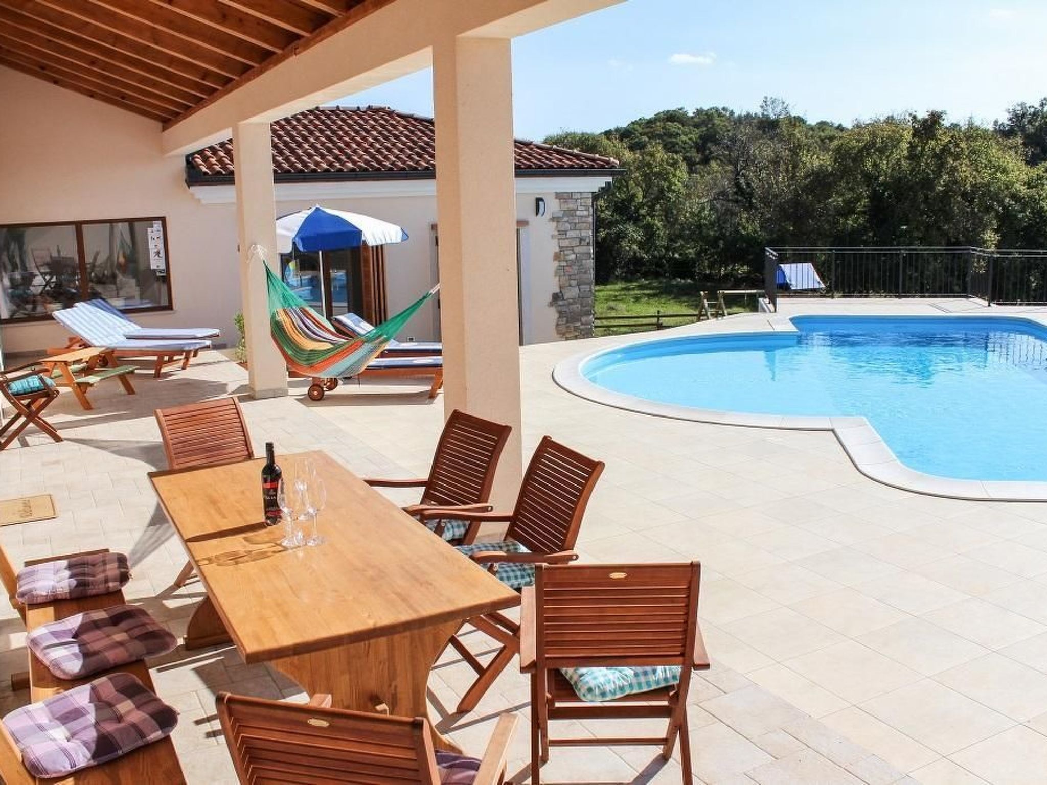 Arton Villa mit beheiztem Pool, in Istrien-Binnen