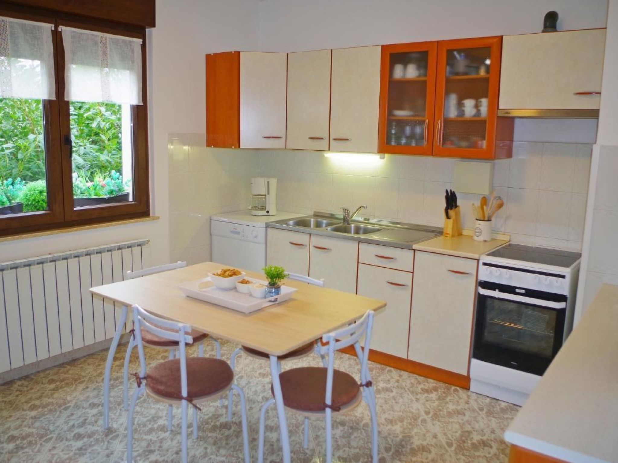 Wohnung mit privatem Pool und herrlicher Aussicht-Dedans