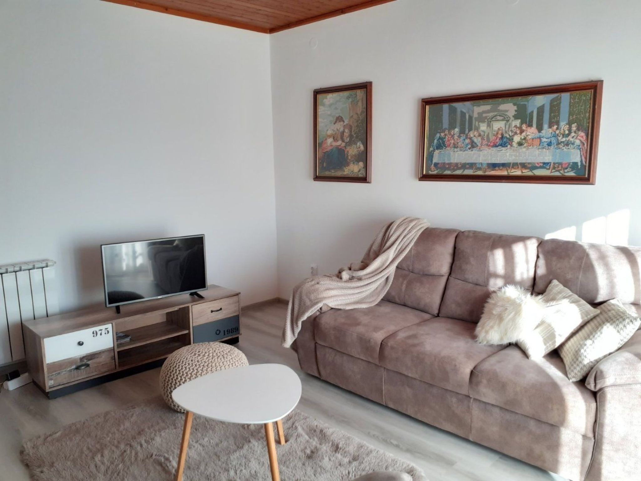 Wohnung mit privatem Pool und herrlicher Aussicht-Dedans