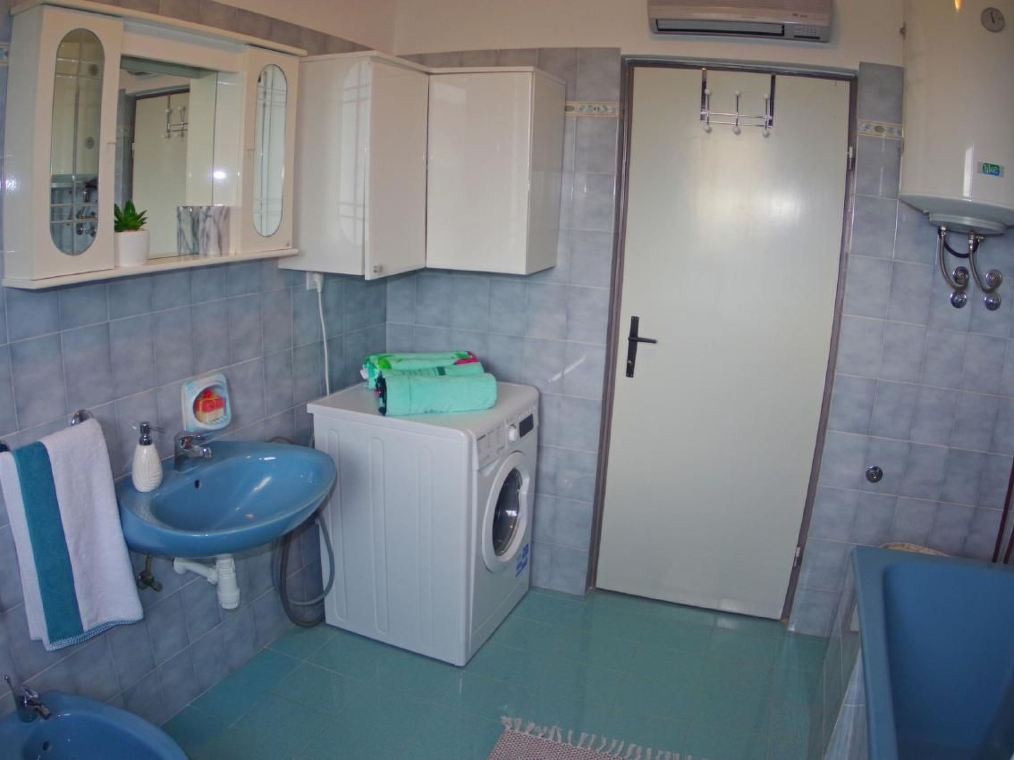 Wohnung mit privatem Pool und herrlicher Aussicht-Dedans