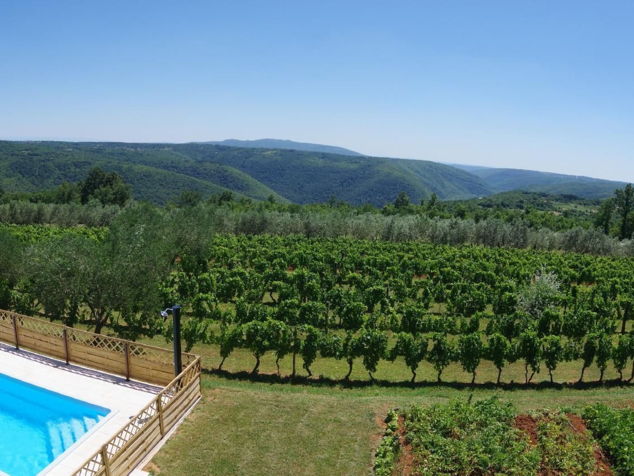Wohnung mit privatem Pool und herrlicher Aussicht