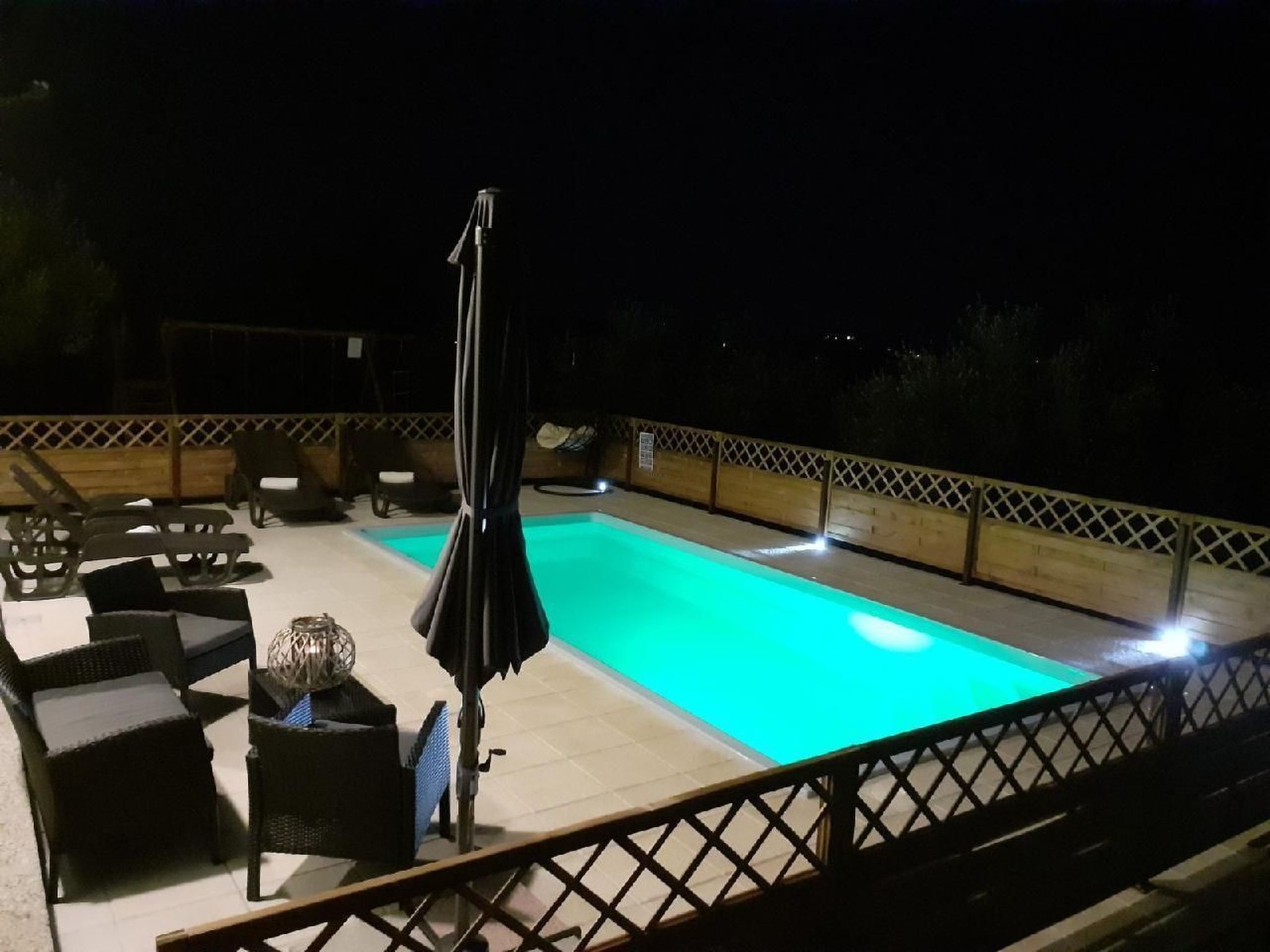 Wohnung mit privatem Pool und herrlicher Aussicht