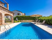 Villa Lara: Ruim vakantiehuis voor 7 in Cere, Istrië met omheinde tuin - thumbnail 4